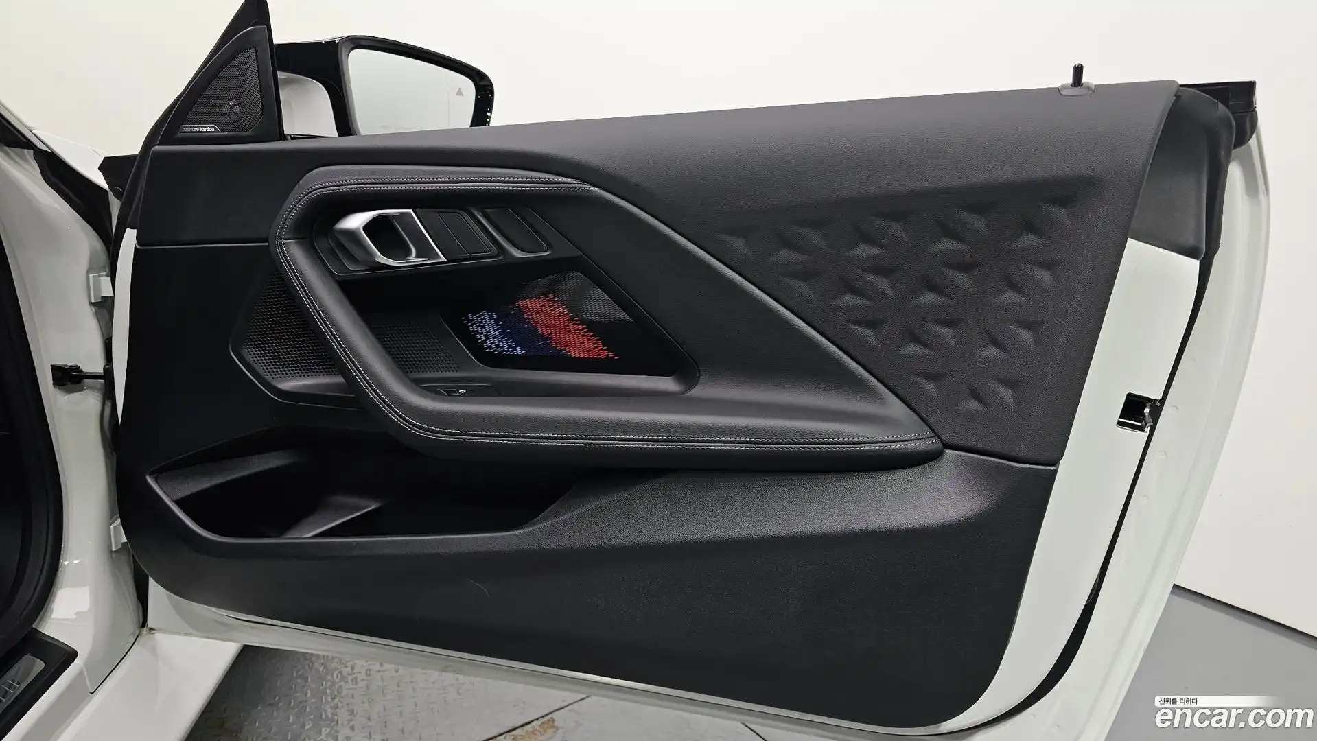 M2 BMW 2025.7-INNER-035