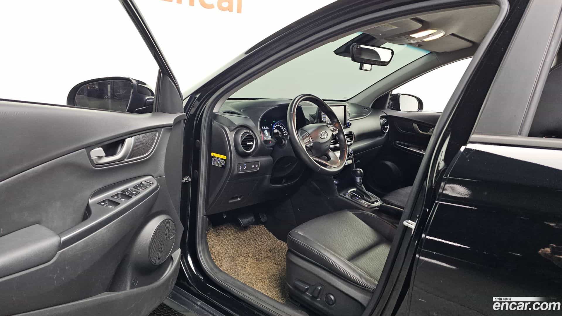 Kona Hyundai 2018.1-INNER-010