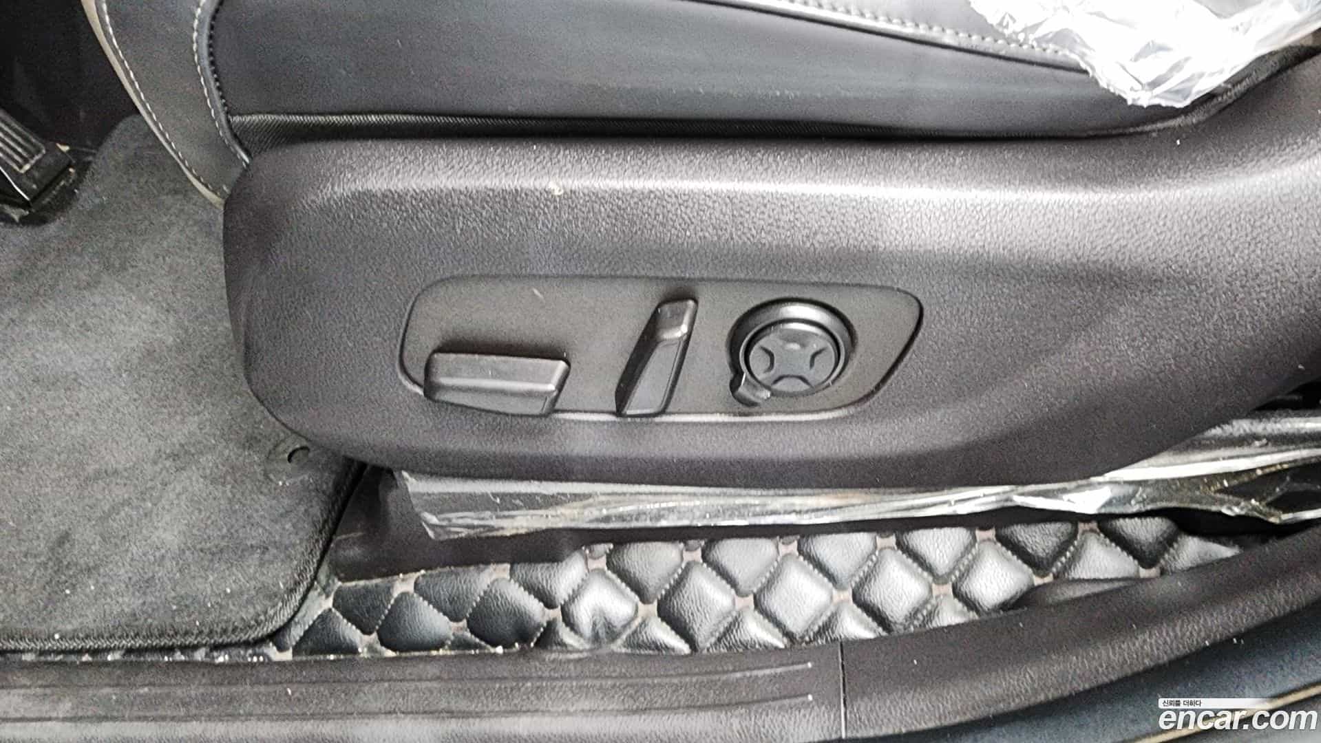 Canival Kia 2023.10-OPTION-044
