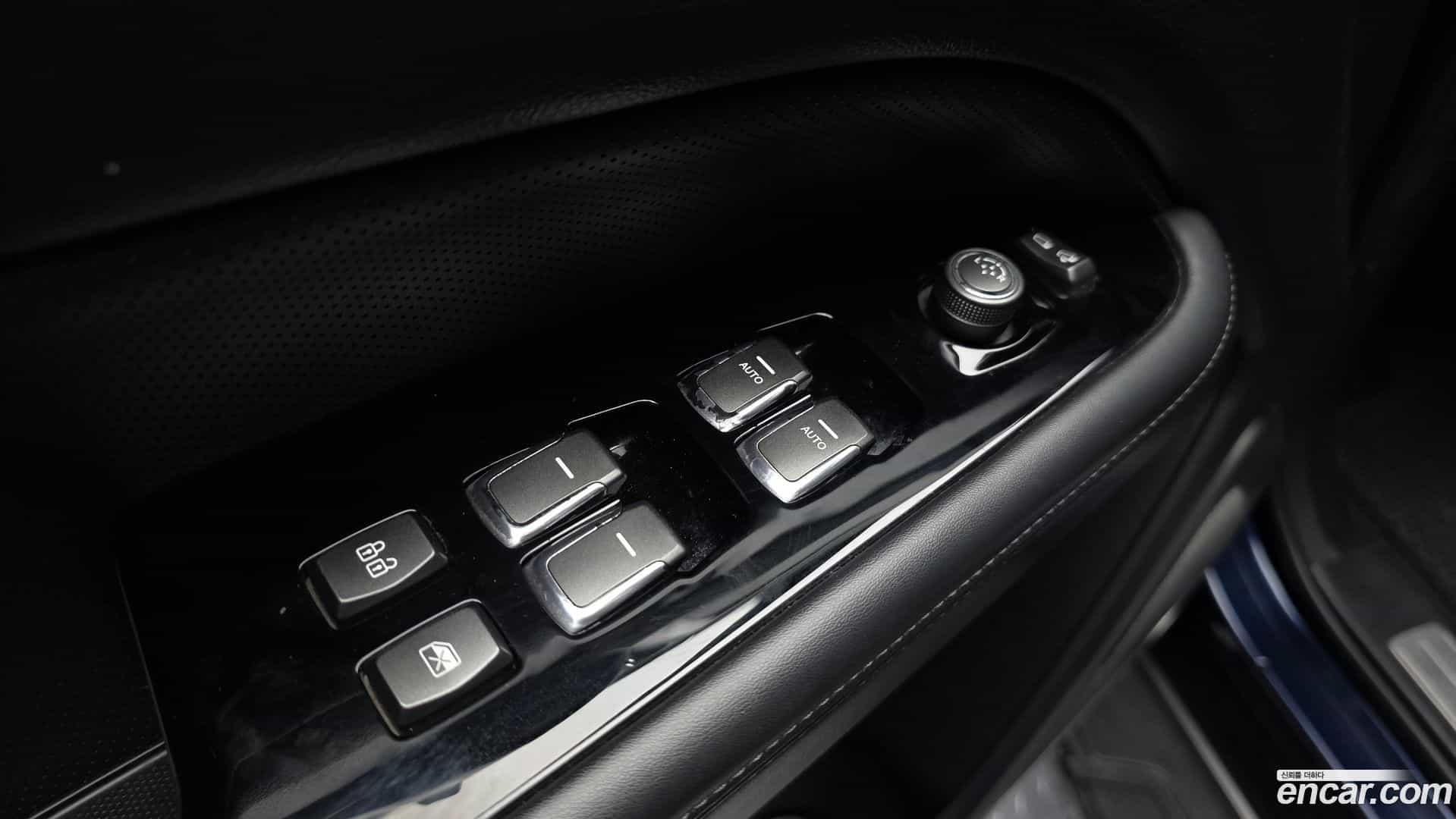 Rexton KG Mobility 2019.0-OPTION-043