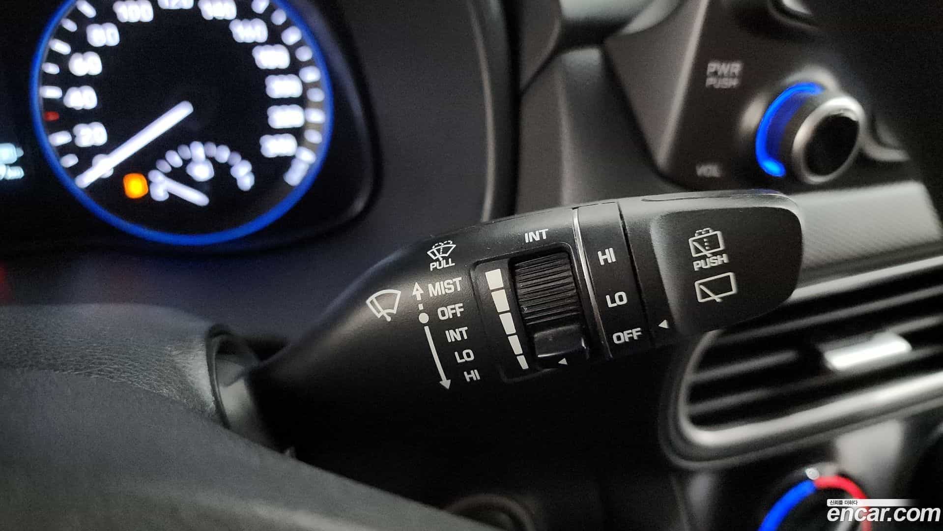 Kona Hyundai 2017.11-OPTION-041
