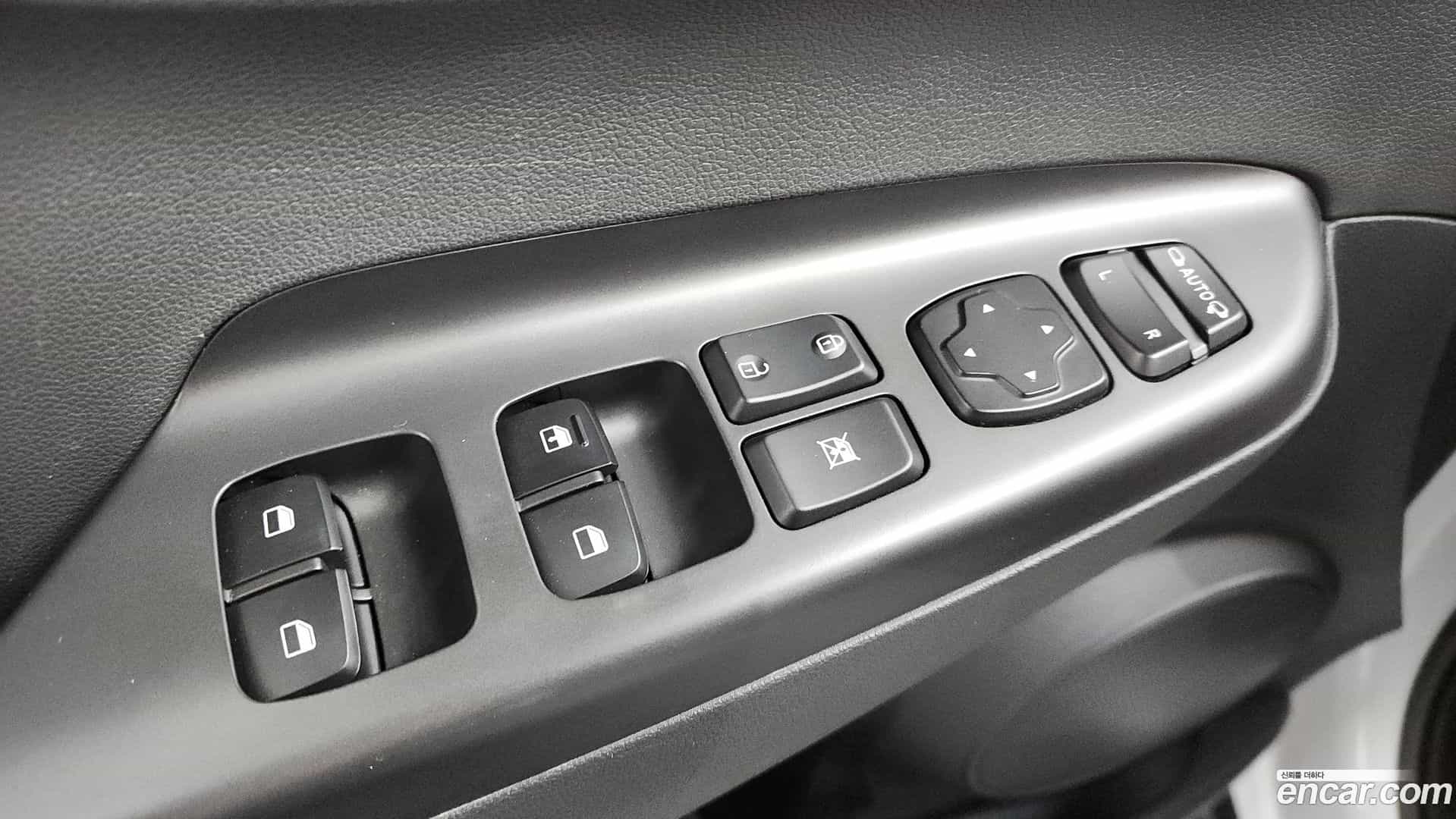Kona Hyundai 2017.11-OPTION-042
