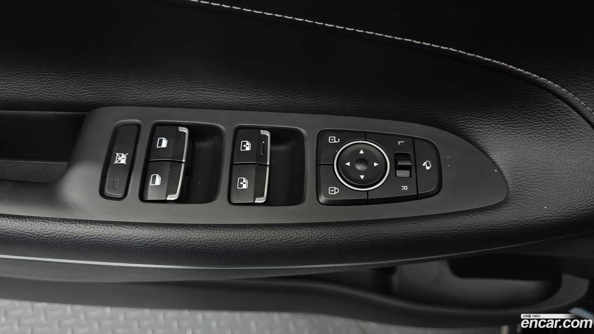 Grandeur Hyundai 2019.6-OPTION-040