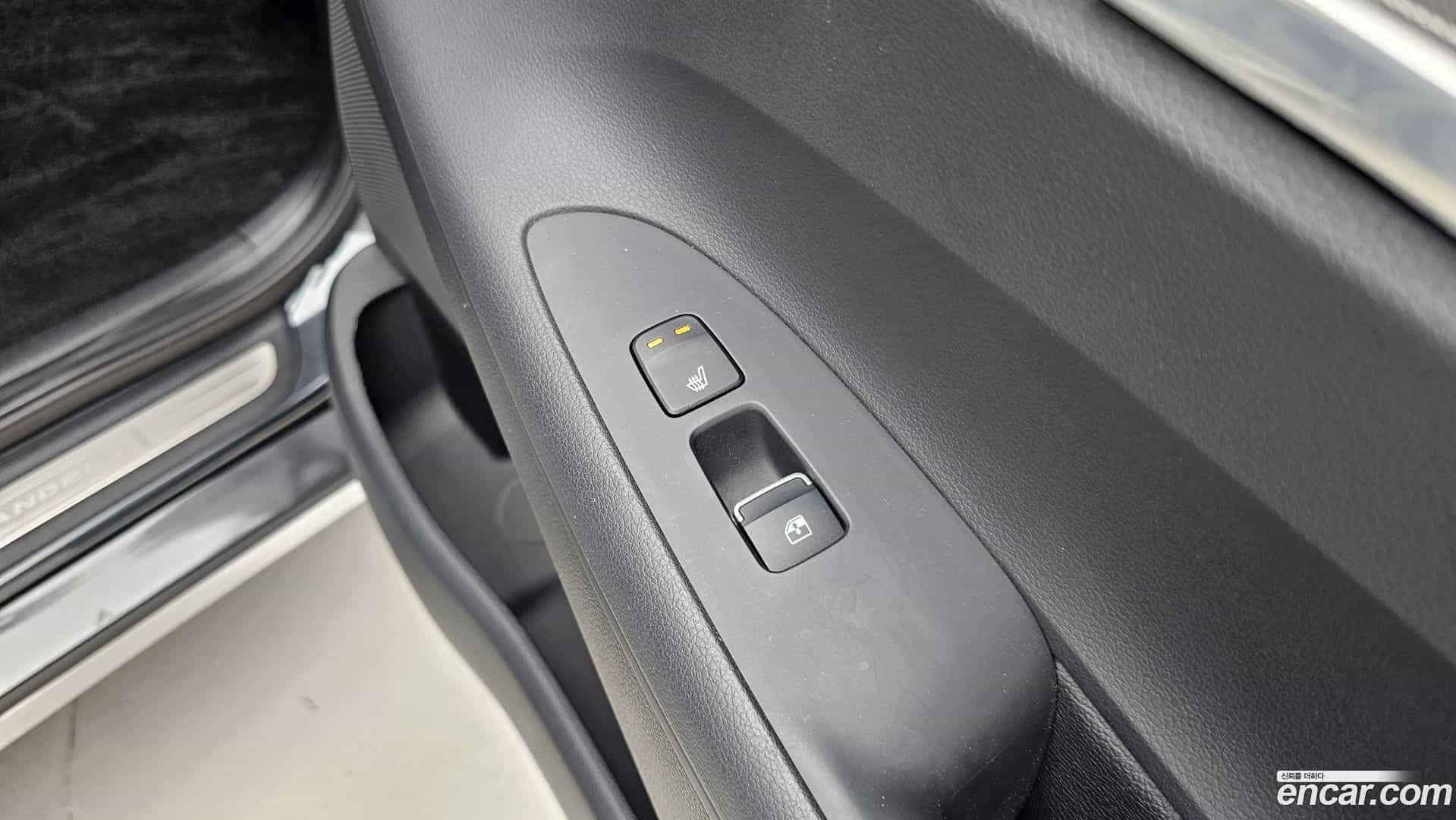 Grandeur Hyundai 2020.11-OPTION-023