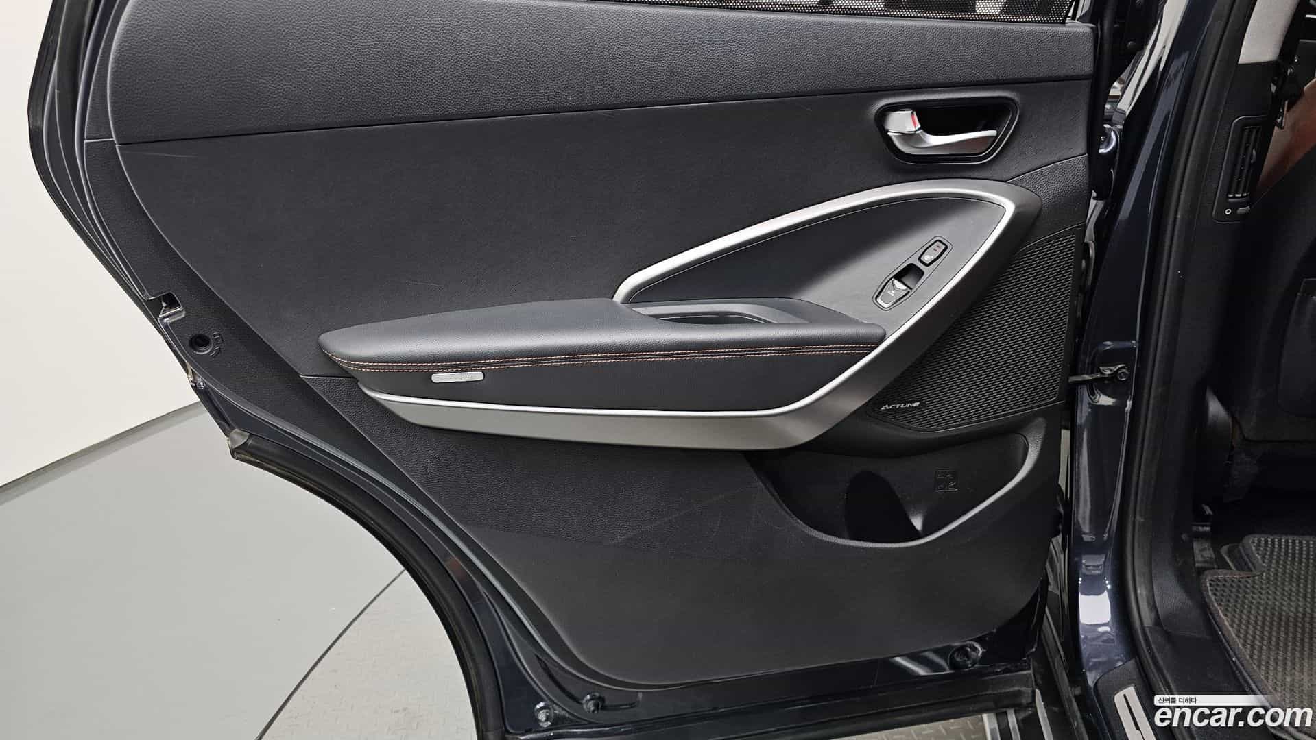 Maxcruz Hyundai 2013.5-INNER-035