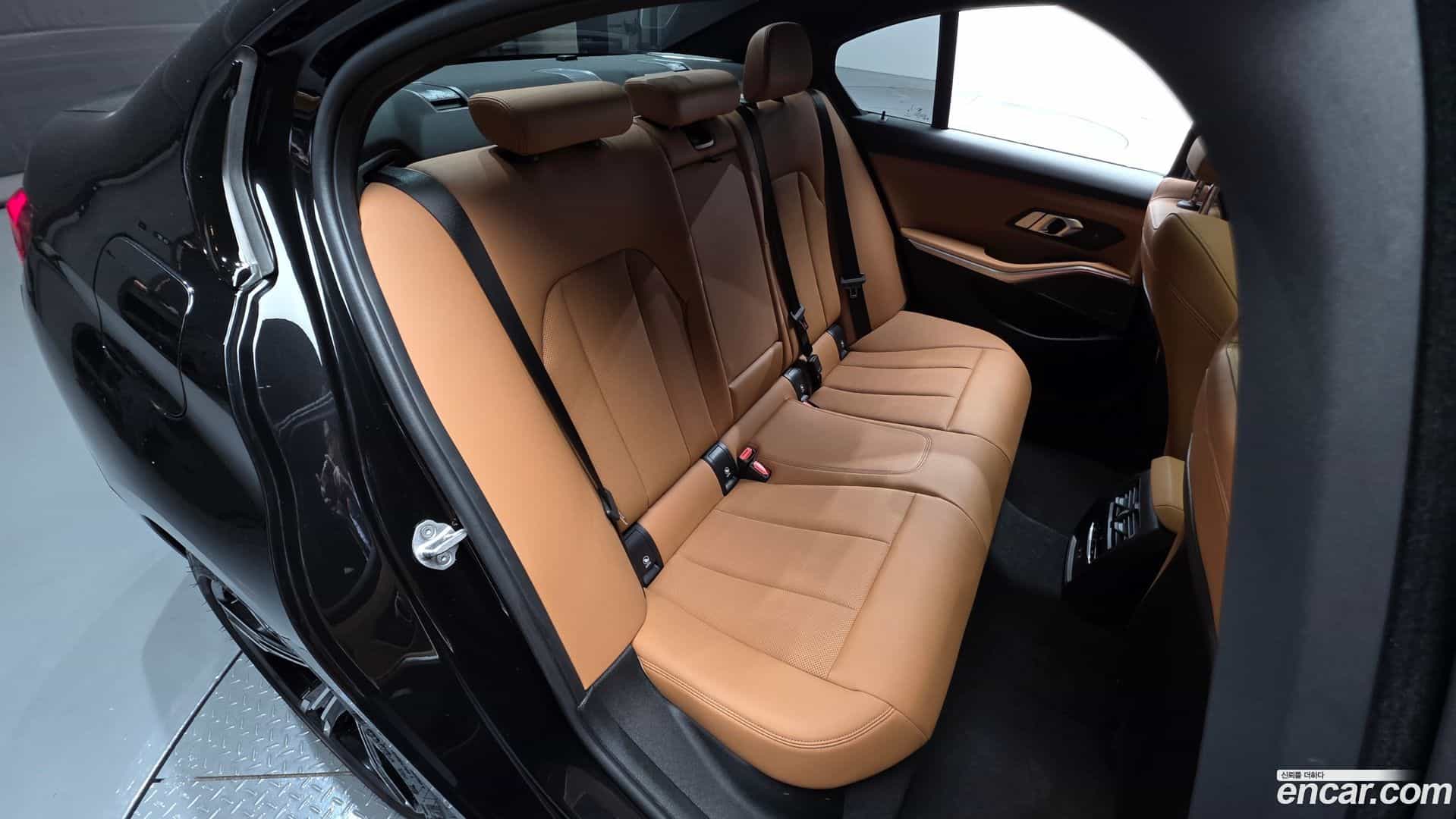 3-Series BMW 2024.6-INNER-036