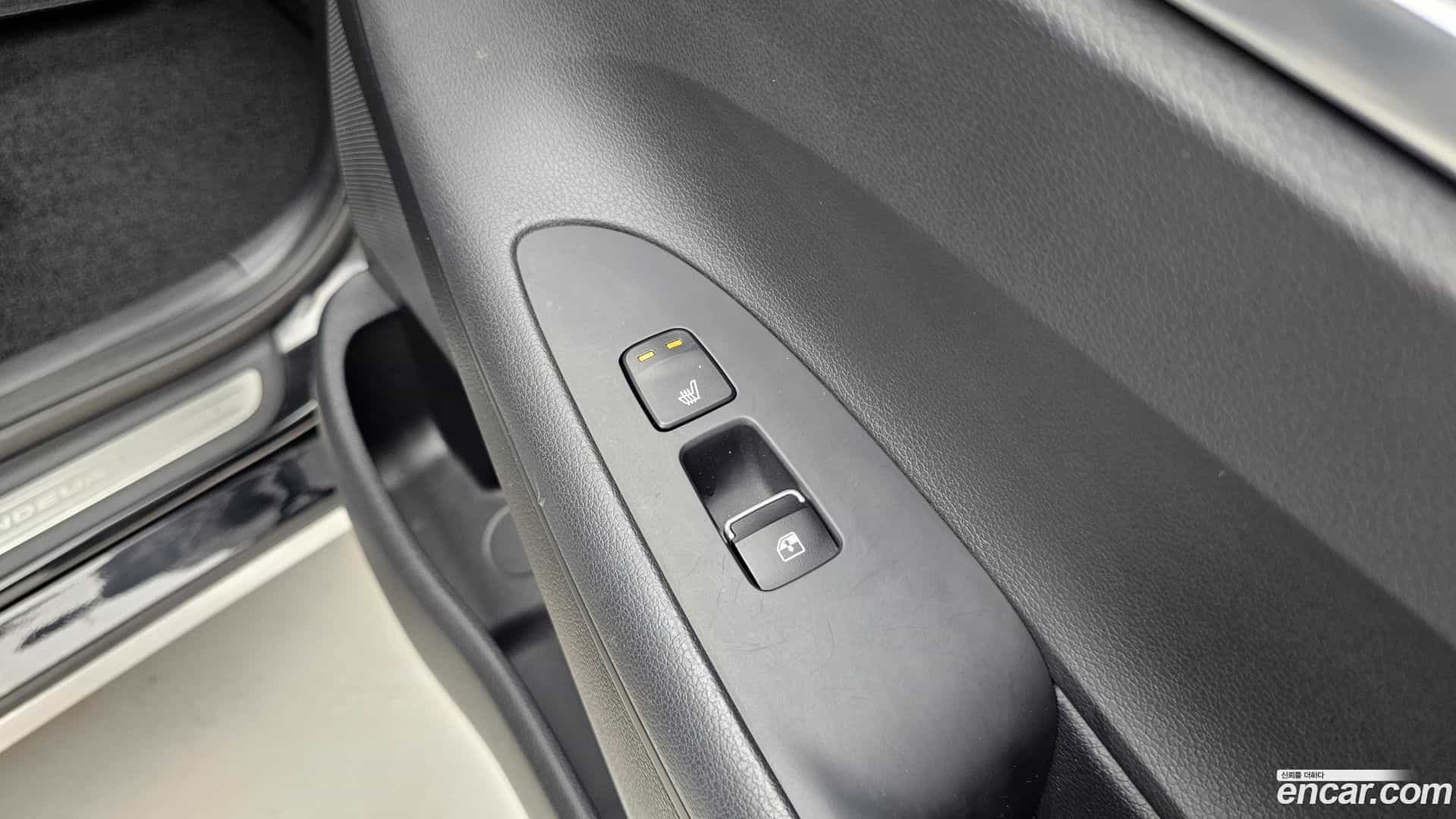 Grandeur Hyundai 2021.2-OPTION-023