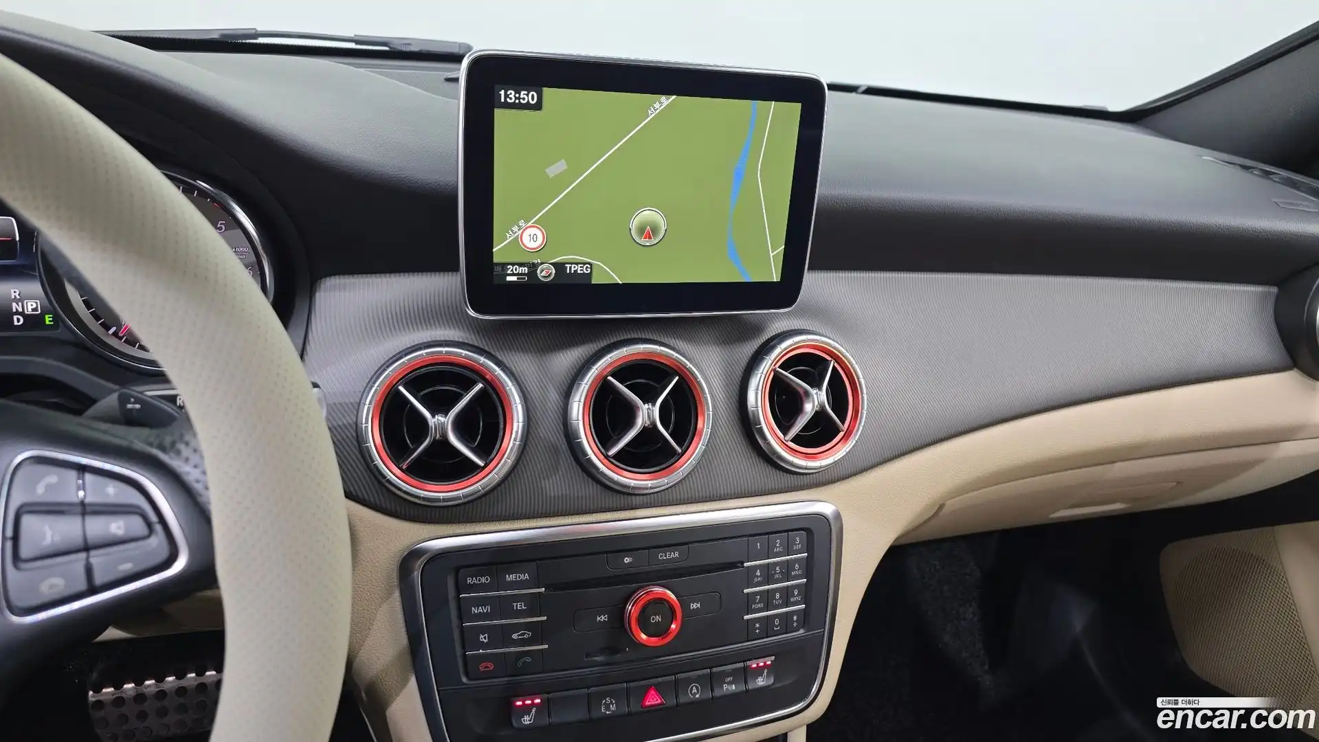 CLA-Class Mercedes-Benz 2015.6-OPTION-017