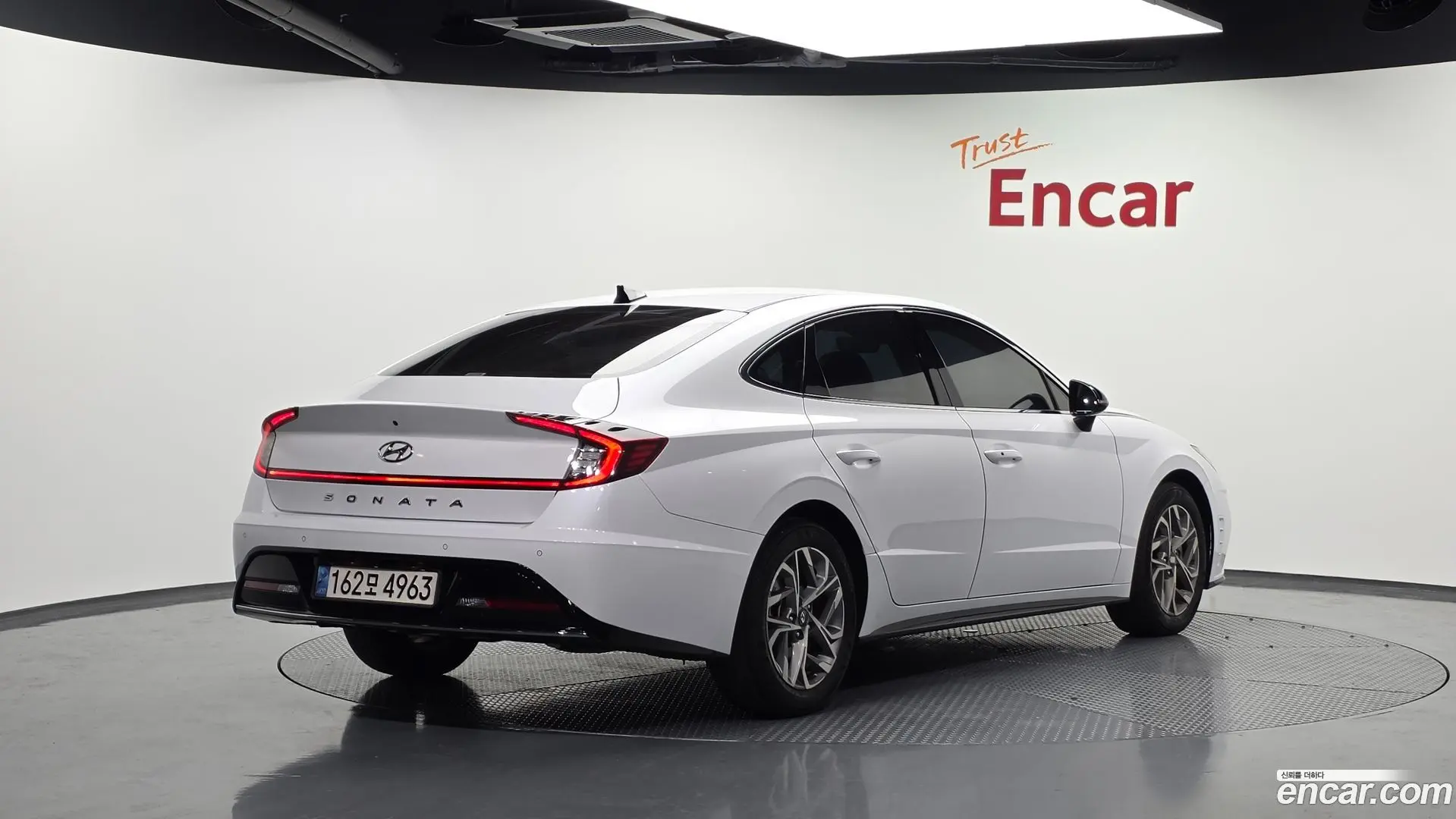 Main__Slider__Photo:Sonata Hyundai 2022.10-1