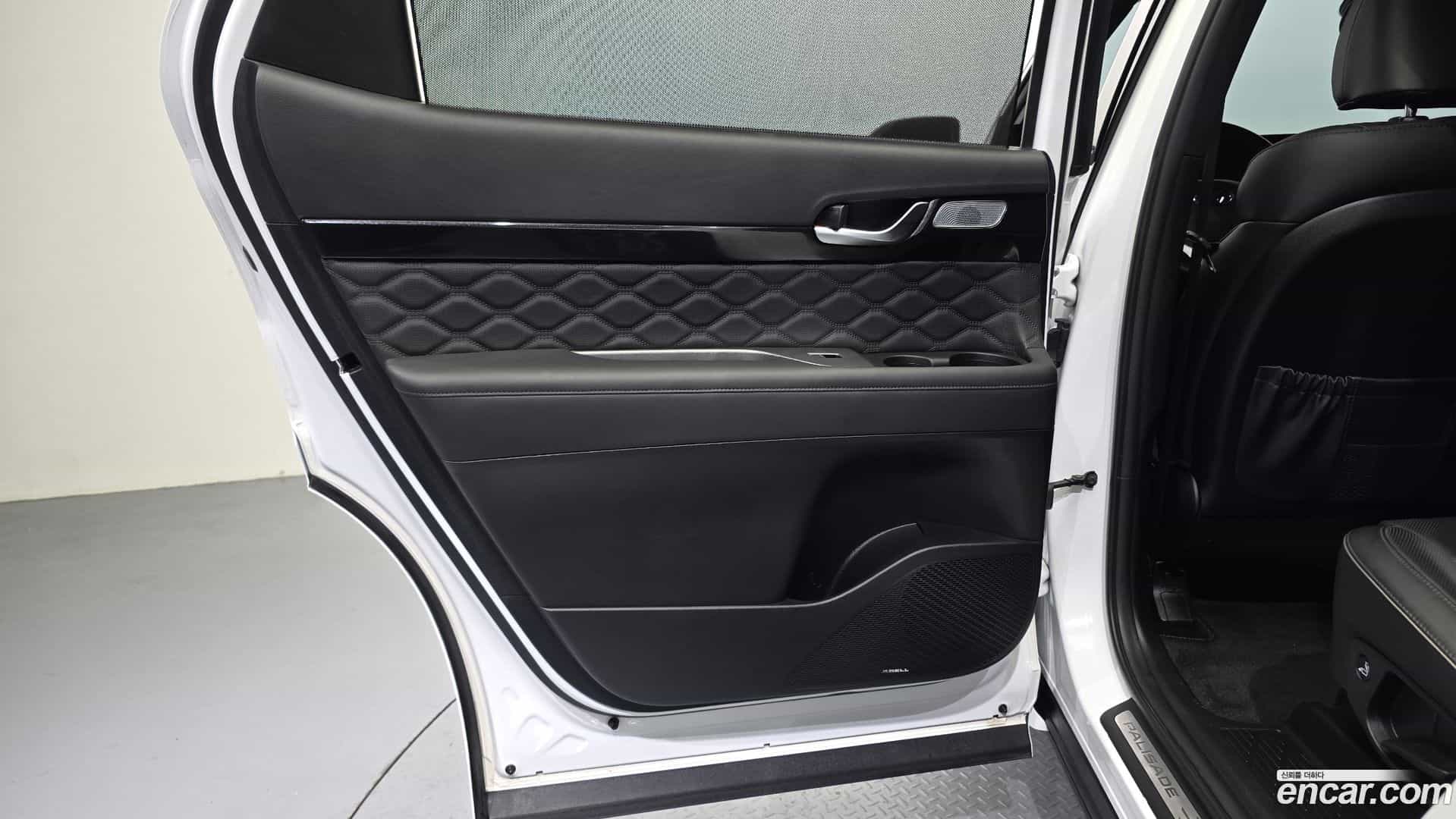 Palisade Hyundai 2022.1-INNER-035