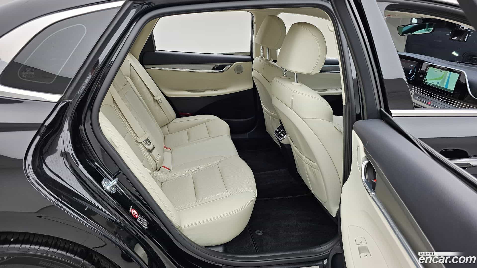 Grandeur Hyundai 2022.4-OPTION-016
