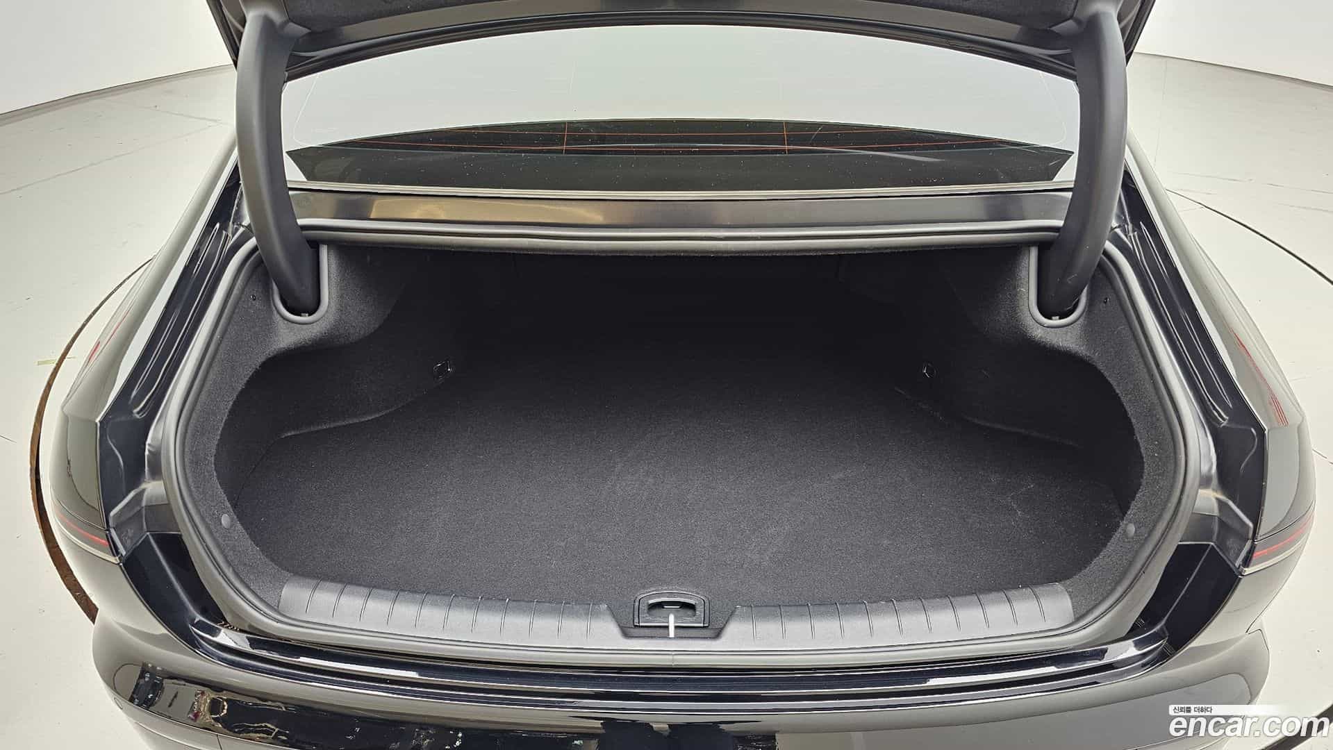 Grandeur Hyundai 2023.5-OPTION-024