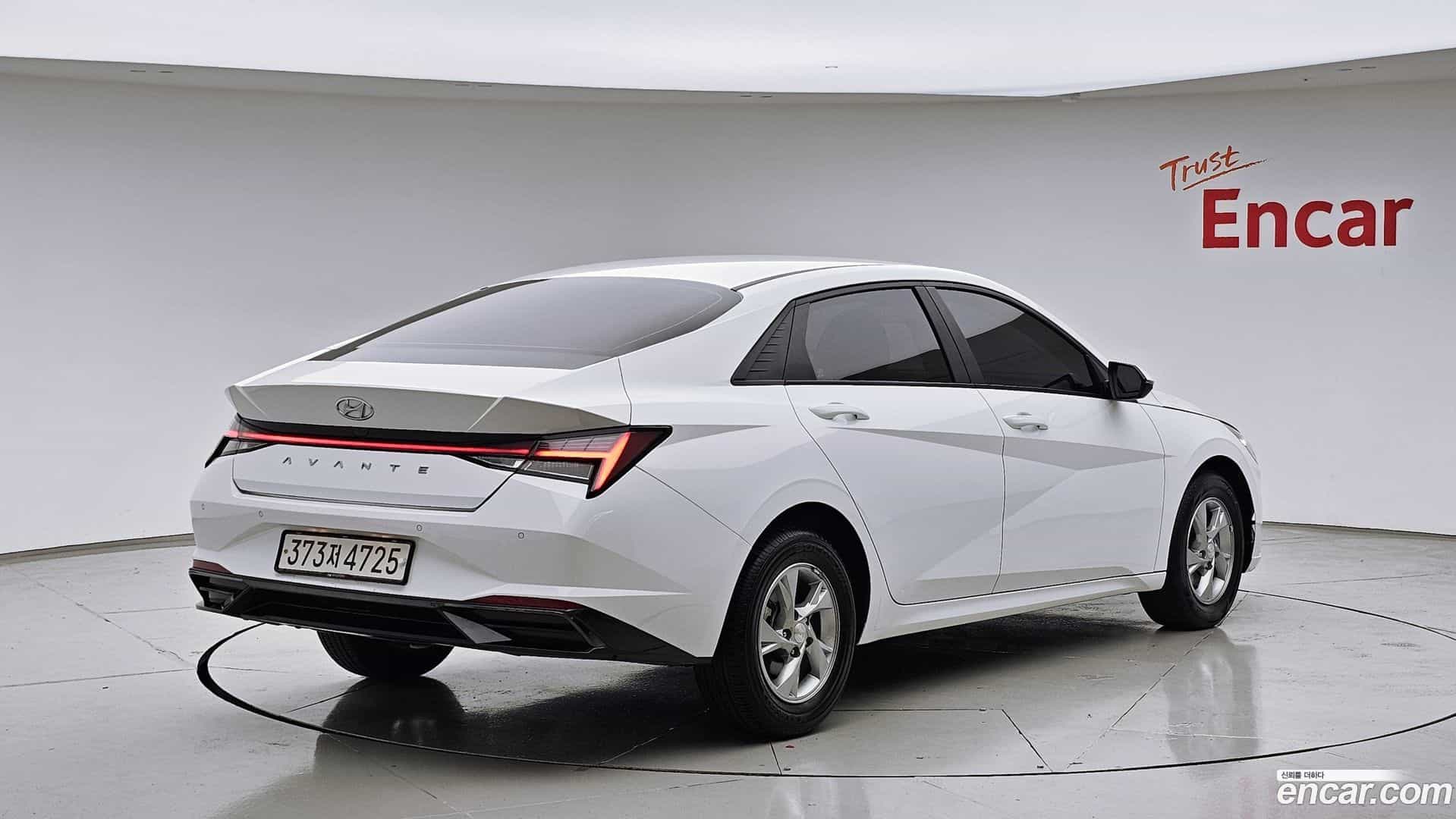 AVANTE Hyundai 2020.6-OUTER-002