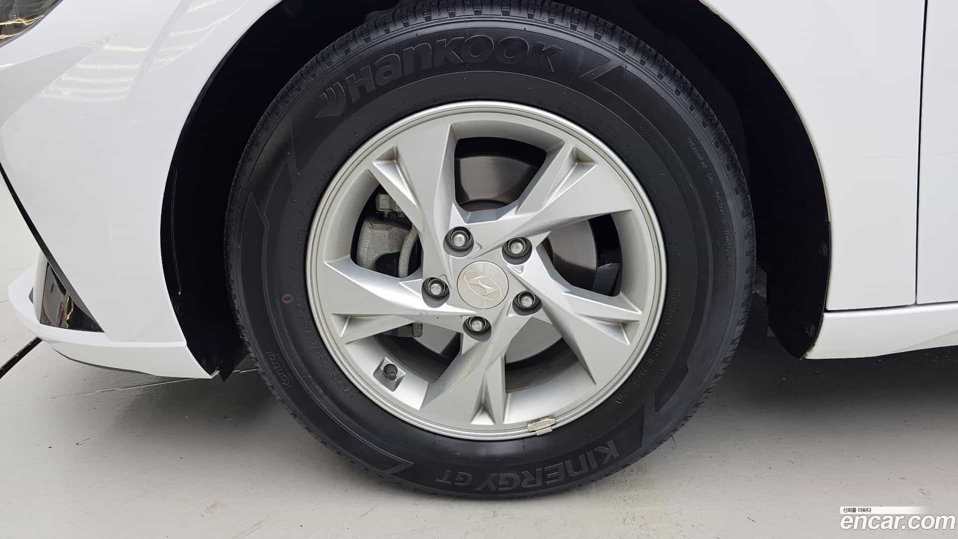 AVANTE Hyundai 2020.6-OUTER-005
