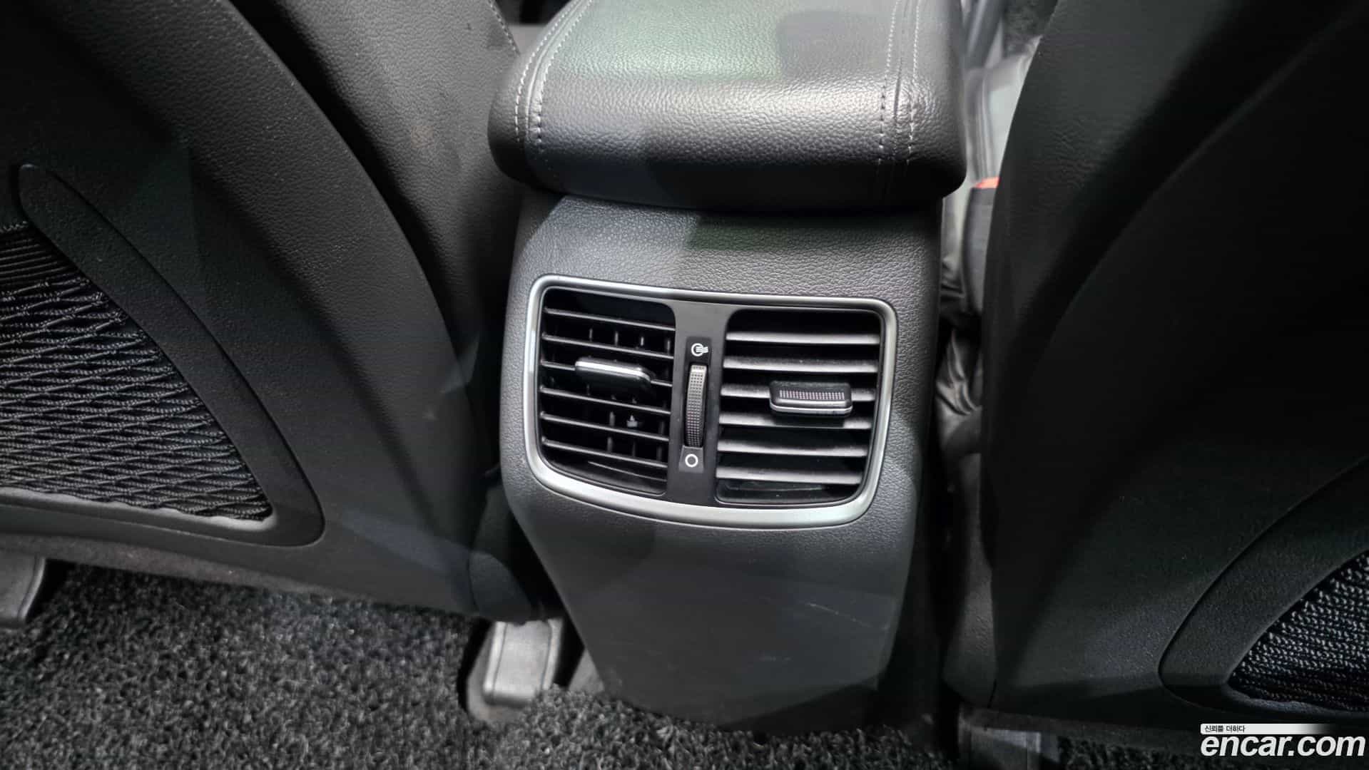 Tucson Hyundai 2015.10-OPTION-023