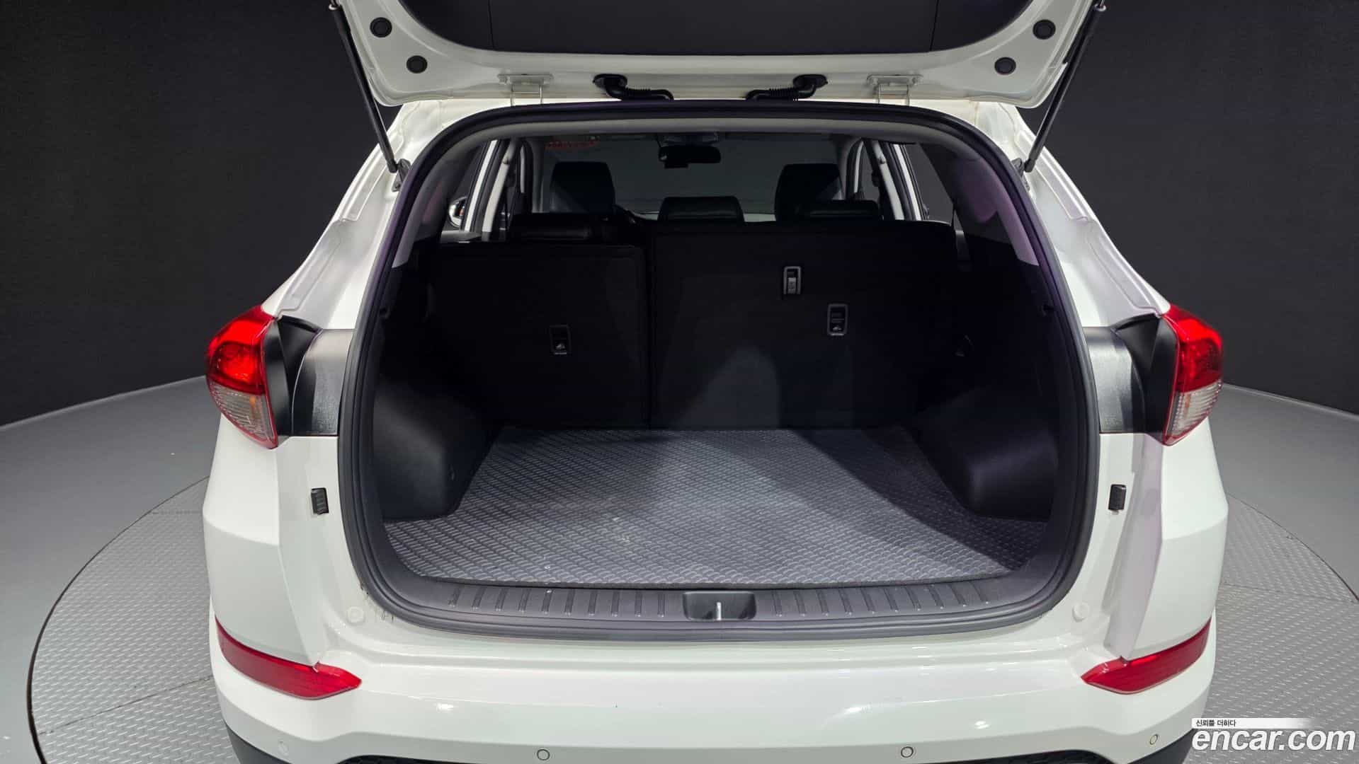 Tucson Hyundai 2015.10-OPTION-024