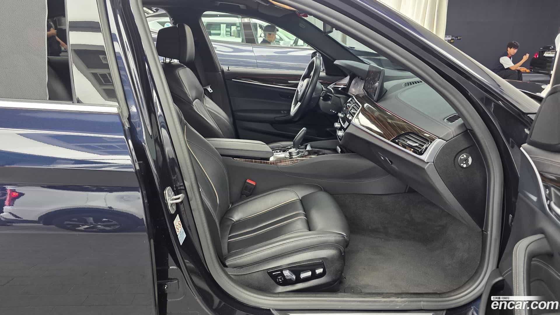 5-Series BMW 2022.3-OPTION-015