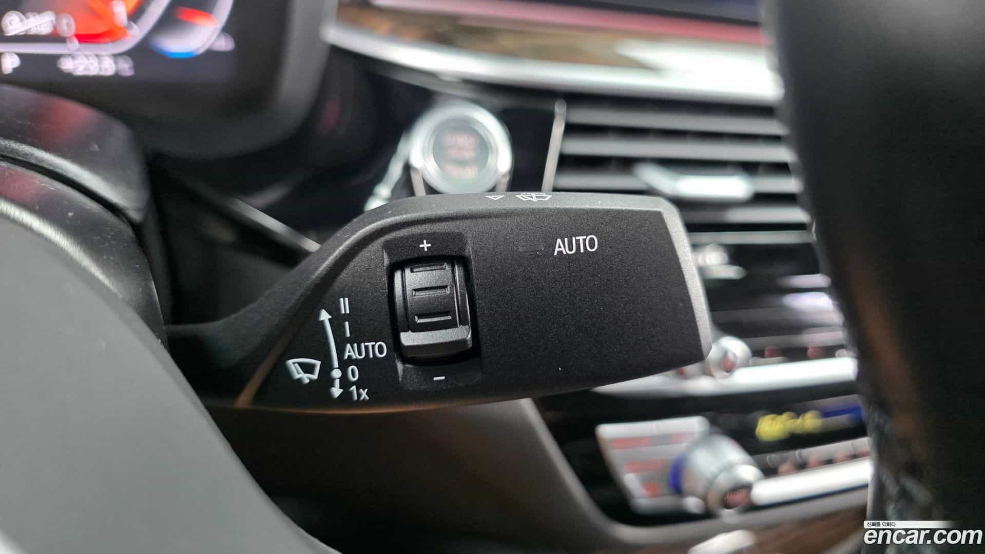 5-Series BMW 2022.3-OPTION-040