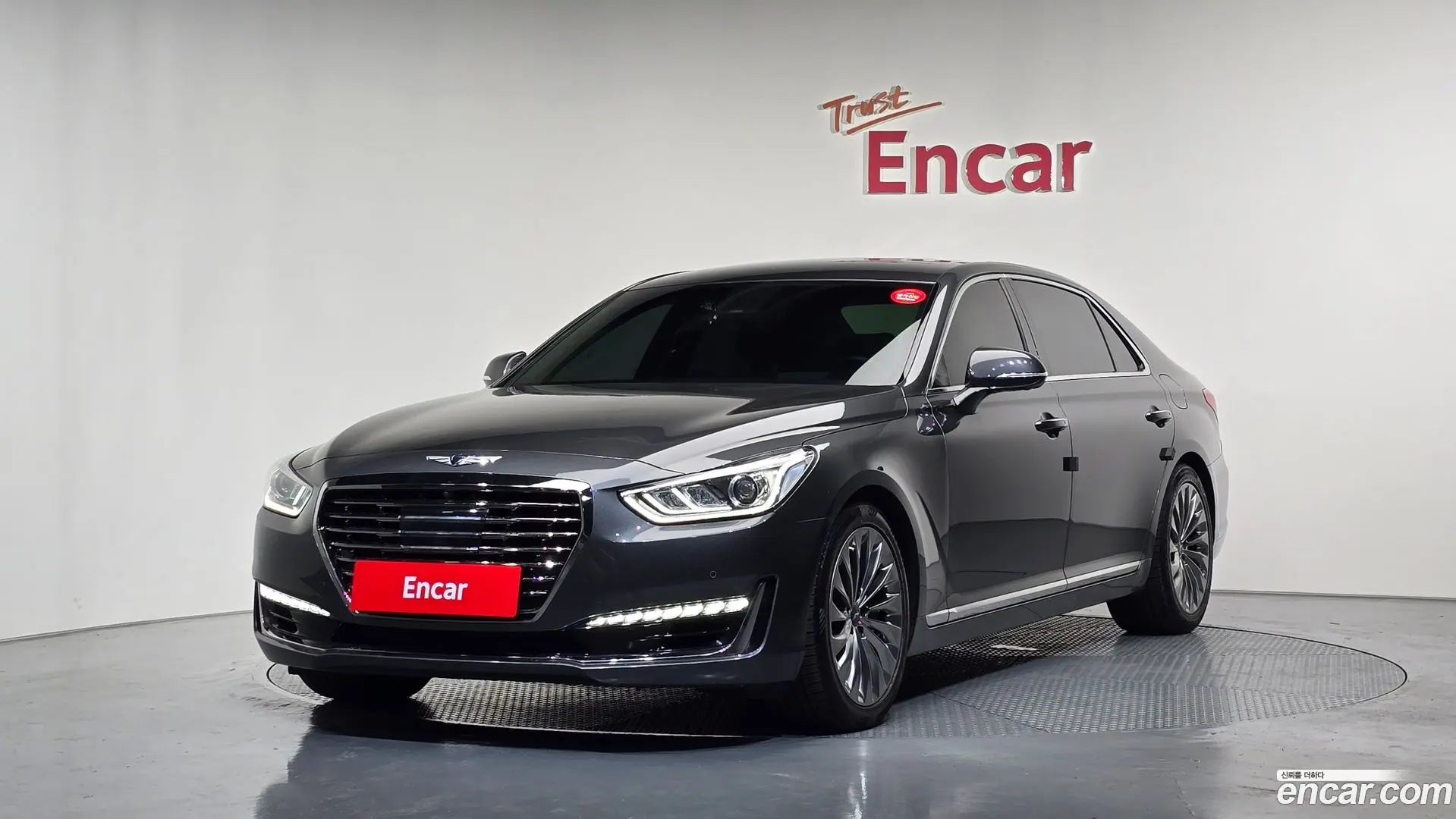 Main__Slider__Photo:EQ900 Genesis 2018.1-0