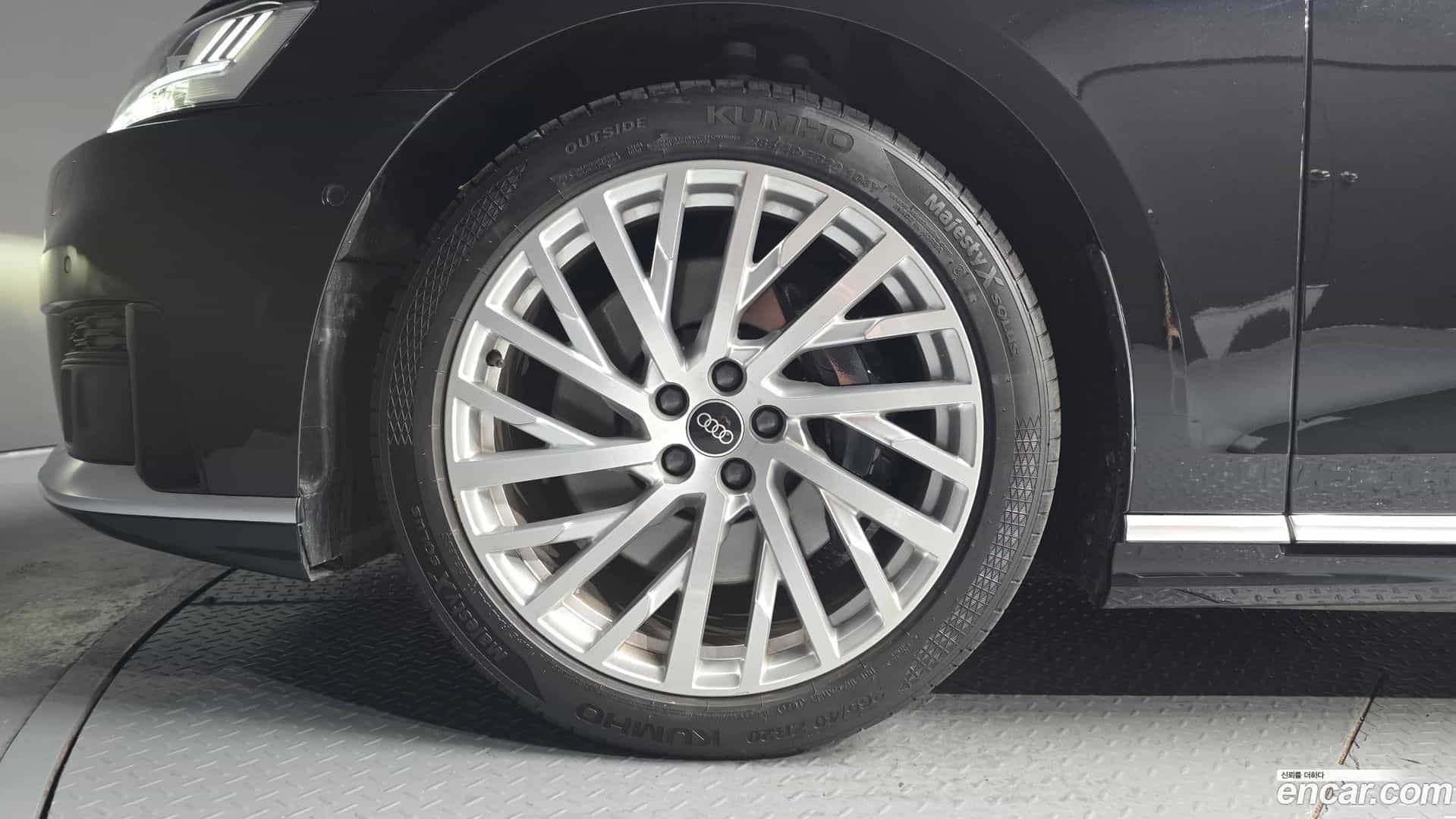 A8 Audi 2021.11-OUTER-005