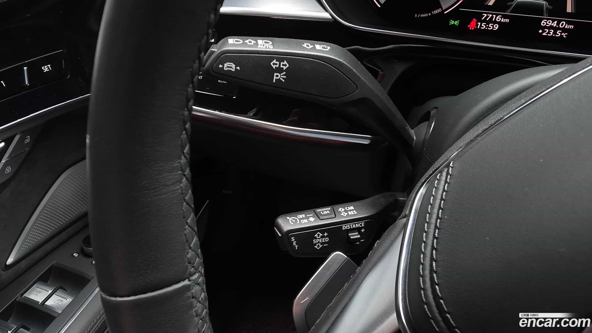 A8 Audi 2021.11-OPTION-043