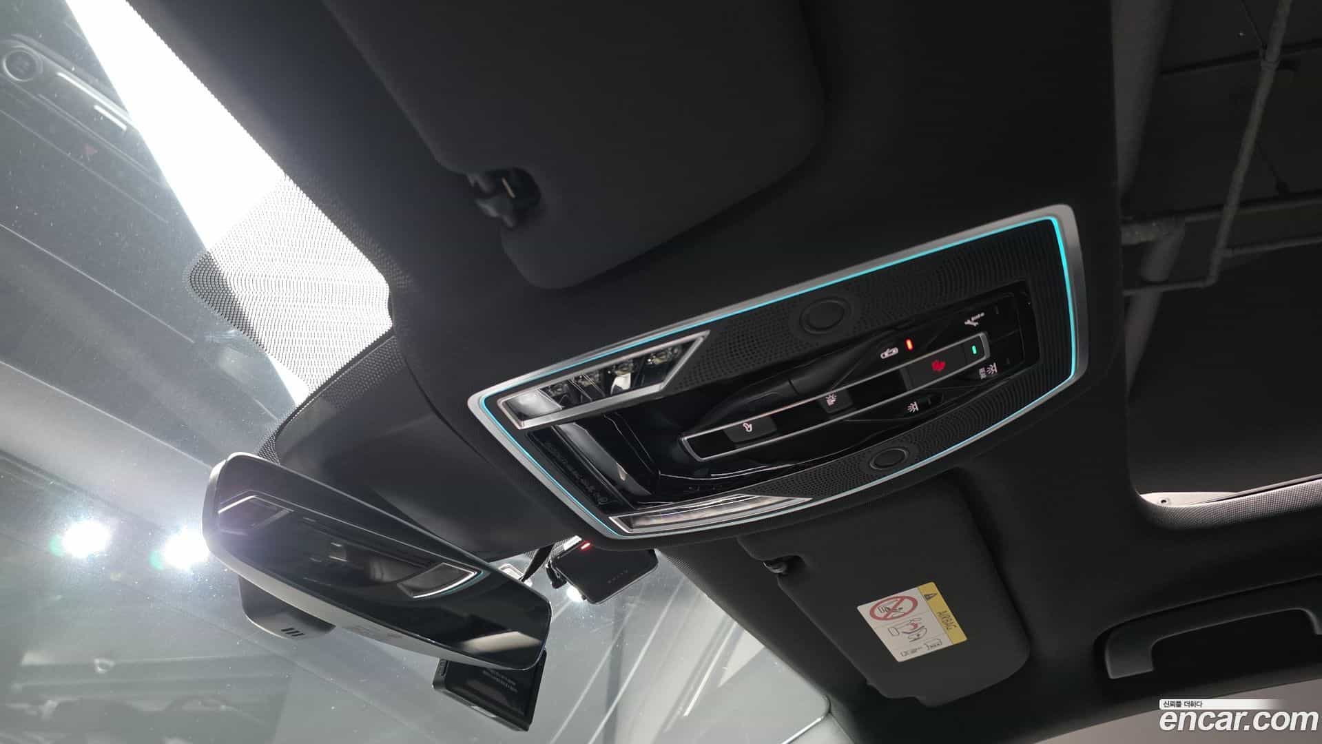 A8 Audi 2021.11-OPTION-048