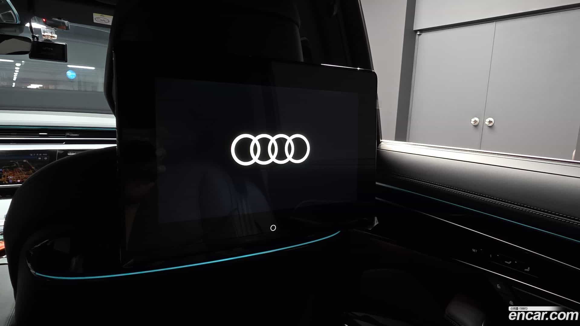 A8 Audi 2021.11-OPTION-056