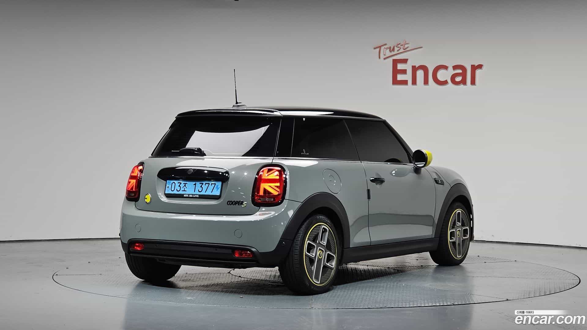 Cooper Mini 2022.2-OUTER-002