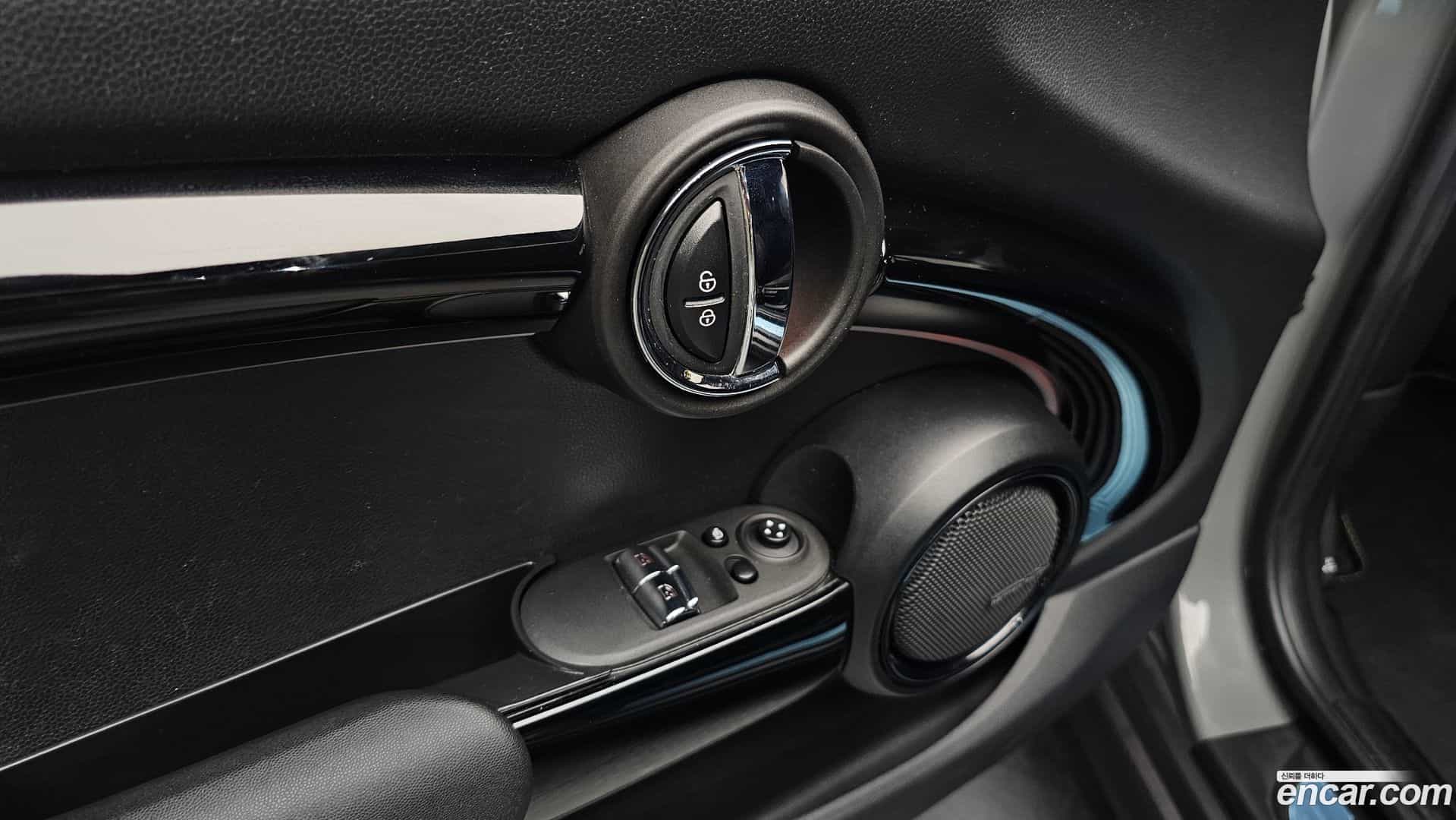 Cooper Mini 2022.2-OPTION-021