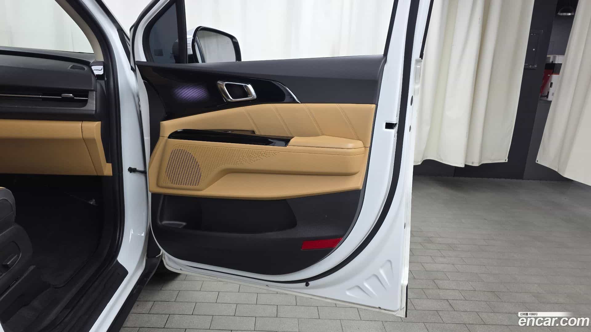 Canival Kia 2023.4-INNER-035