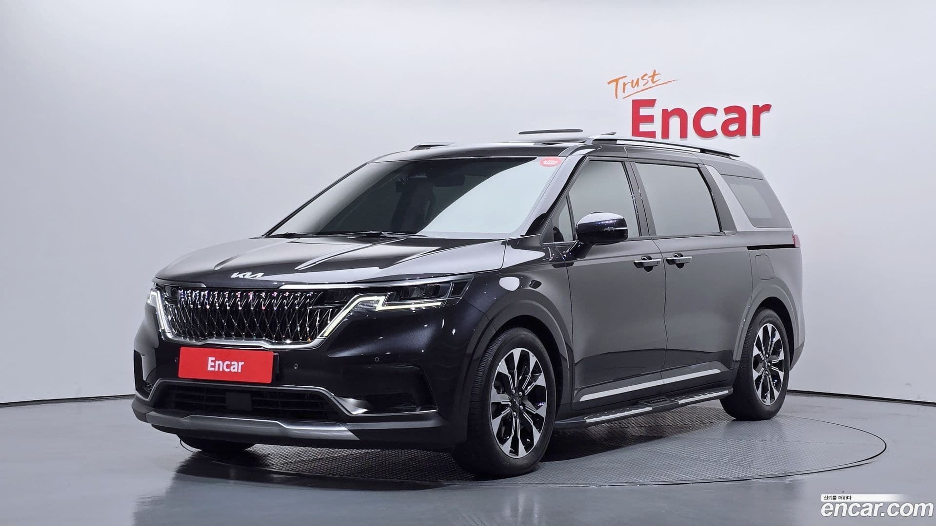 Main__Slider__Photo:Canival Kia 2021.9-0
