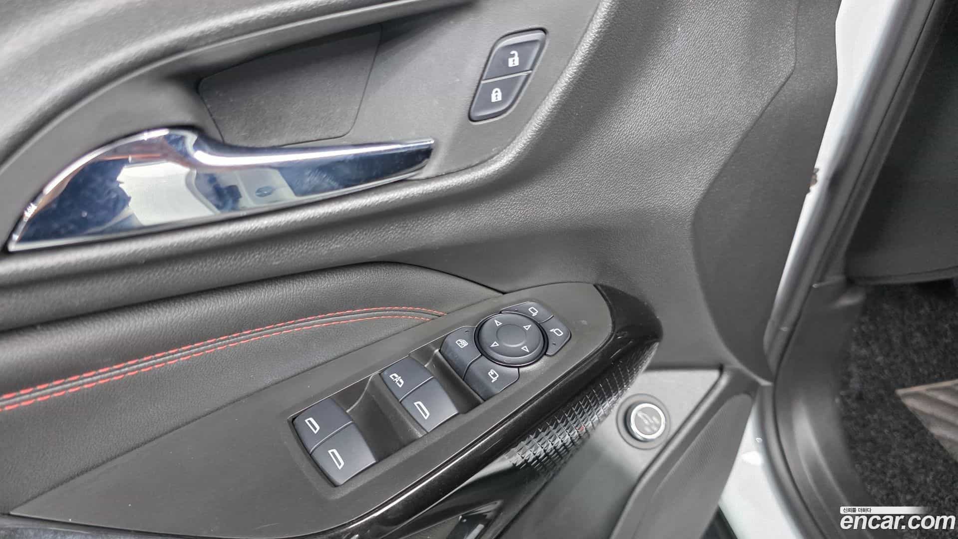 Trax Chevrolet 2023.4-OPTION-016