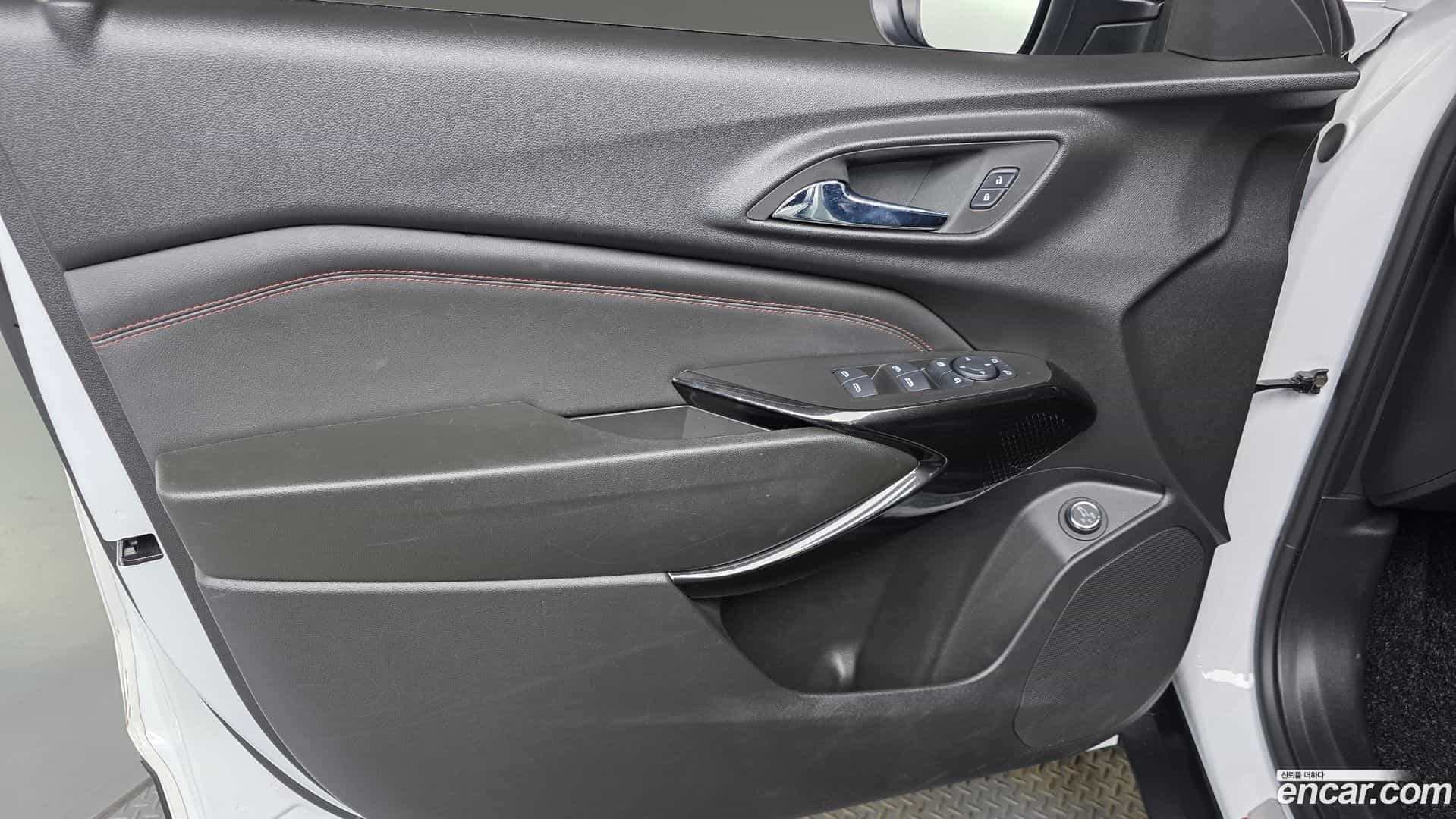 Trax Chevrolet 2023.4-INNER-034