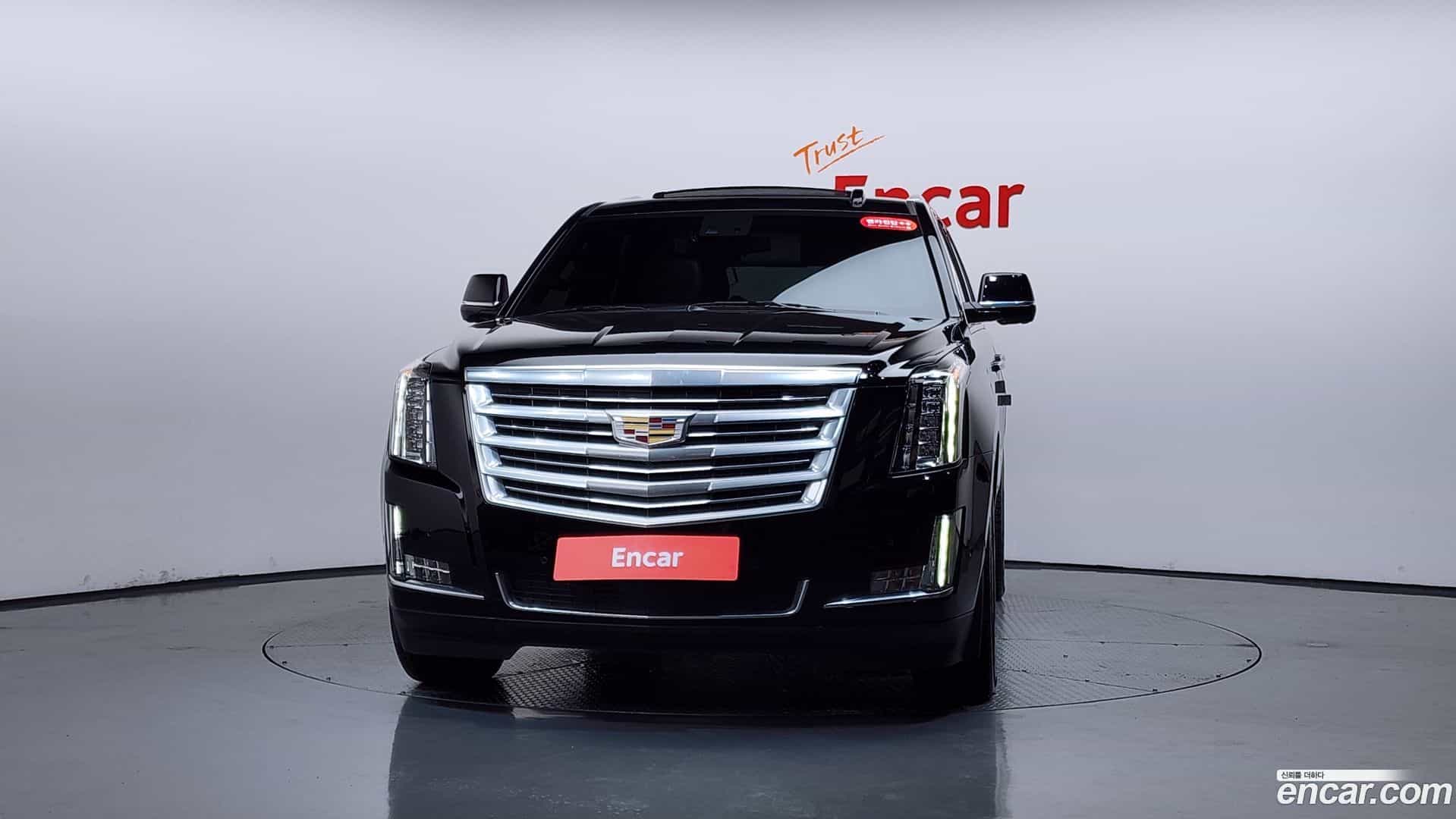 Escalade Cadillac 2019.6-OUTER-003