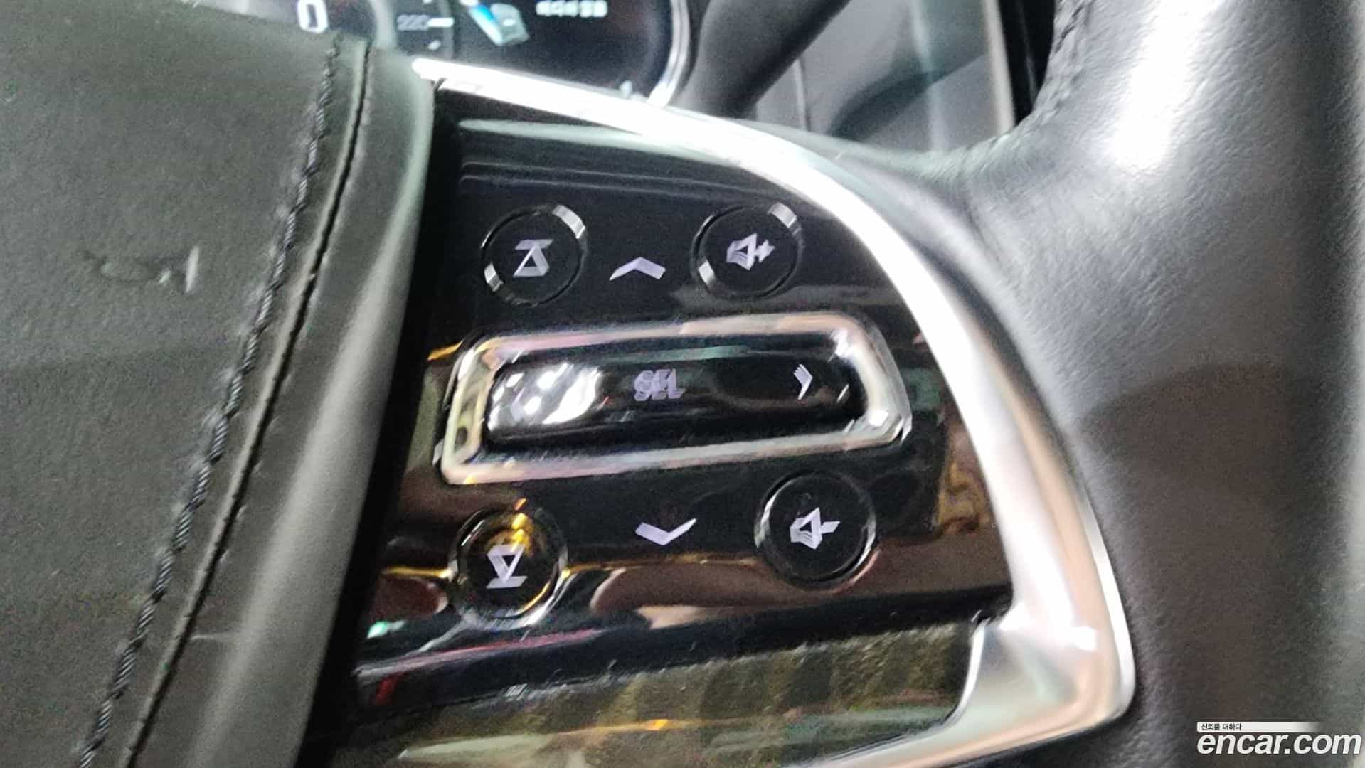 Escalade Cadillac 2019.6-OPTION-019