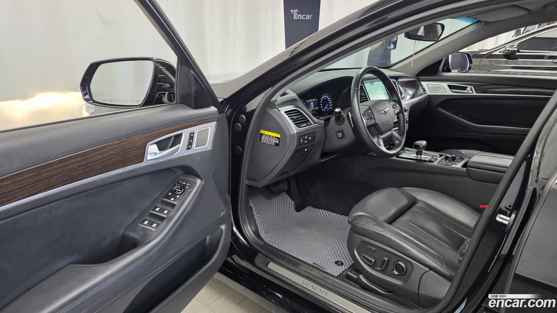 G80 Genesis 2017.3-INNER-010