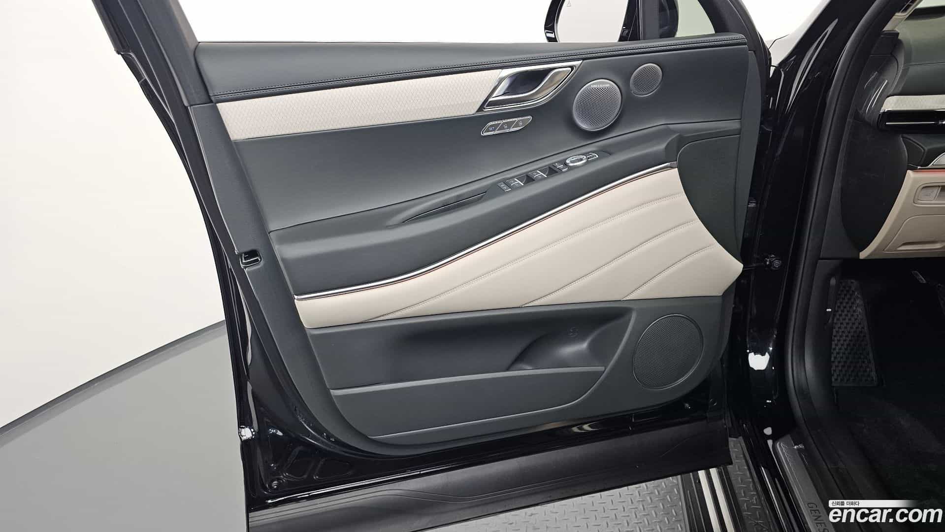 GV80 Genesis 2024.0-INNER-034