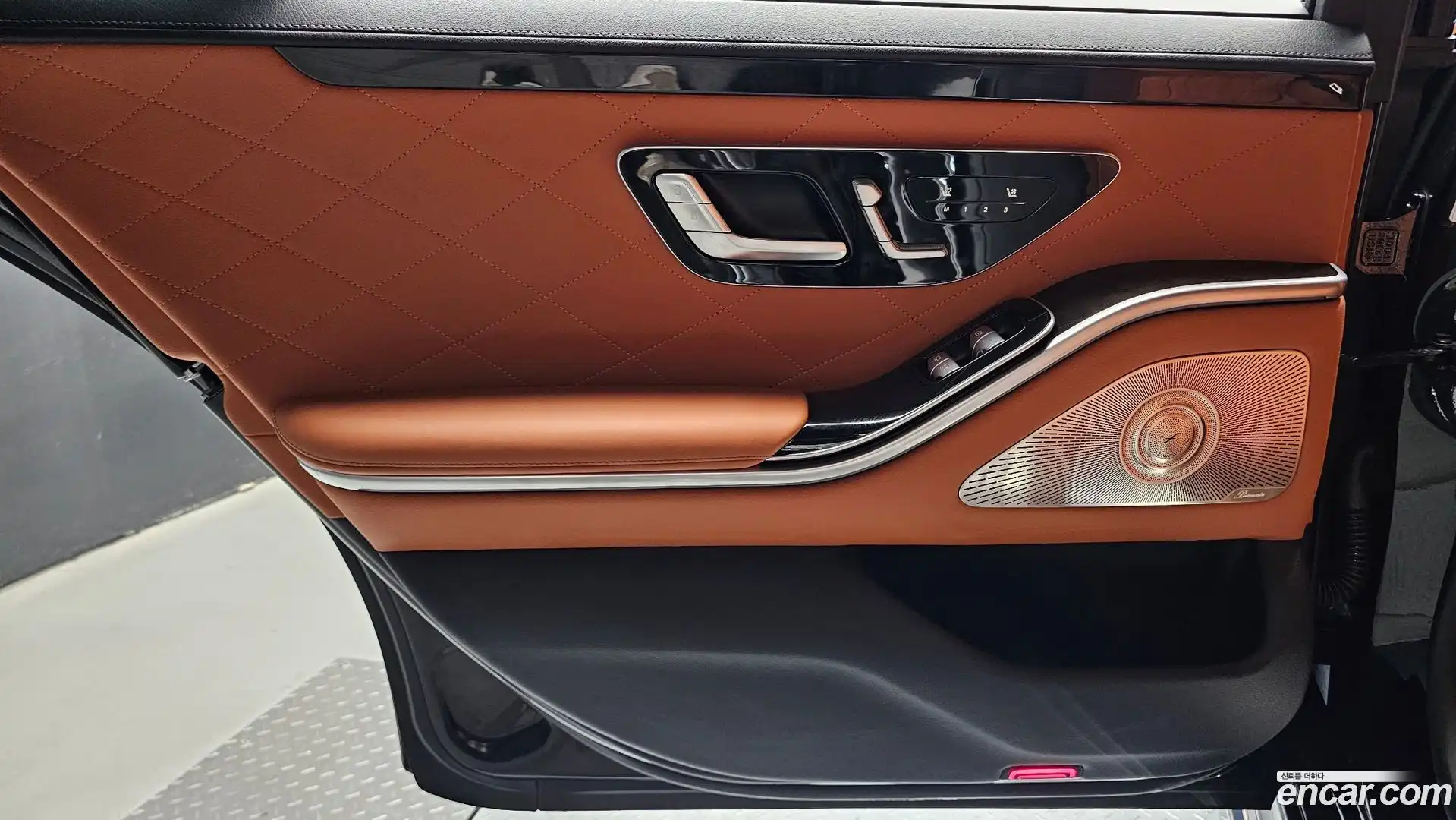 S-Class Mercedes-Benz 2025.3-INNER-035