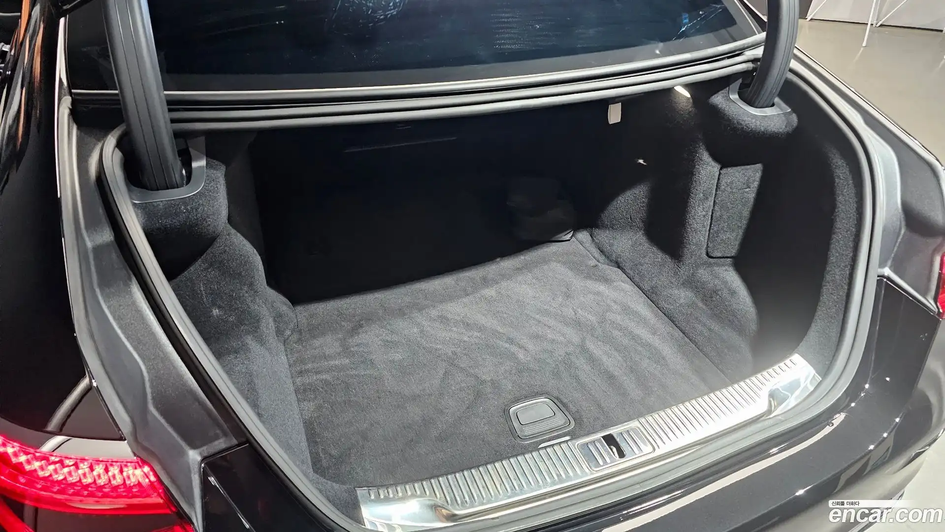S-Class Mercedes-Benz 2025.3-OPTION-045