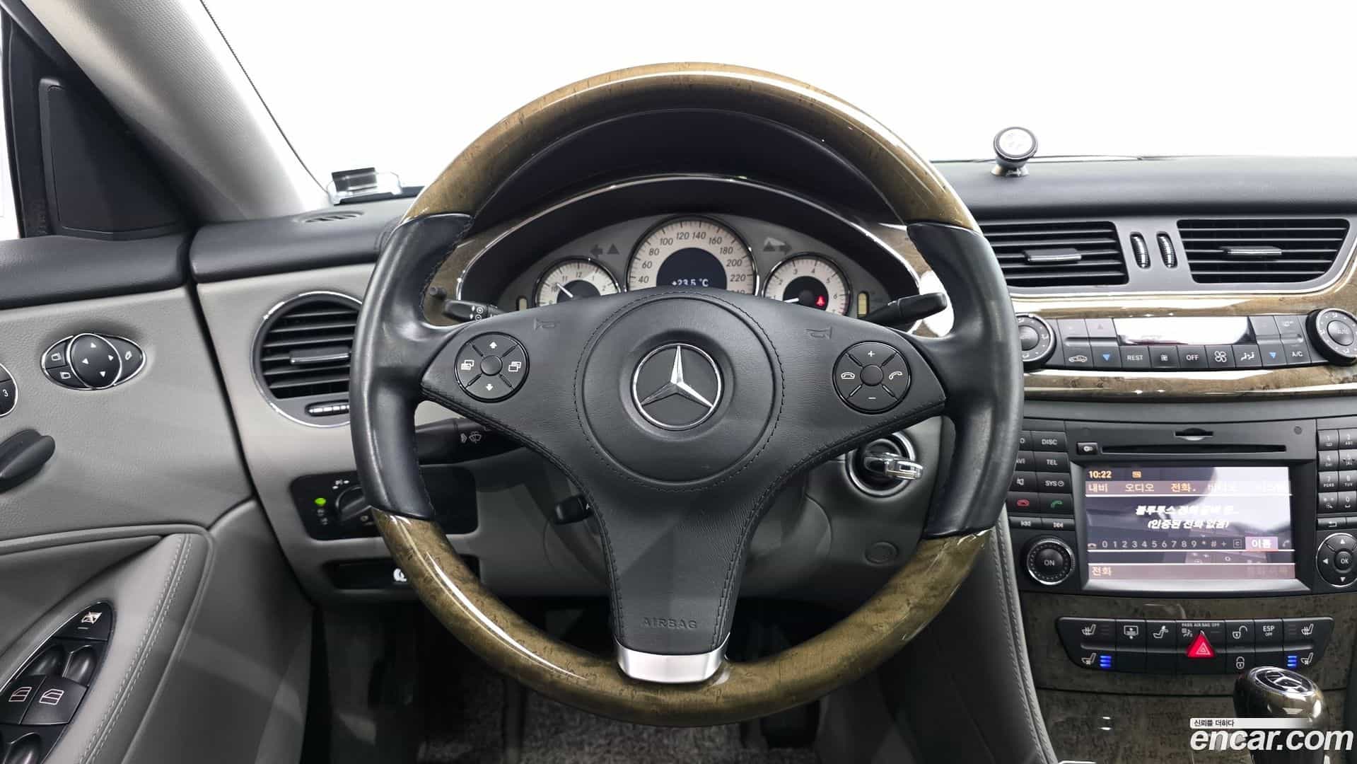 CLS-Class Mercedes-Benz 2009.9-OPTION-017