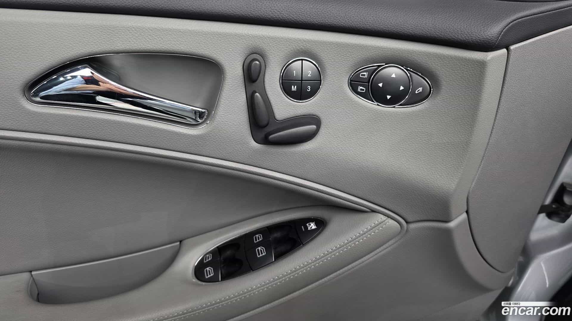 CLS-Class Mercedes-Benz 2009.9-OPTION-020