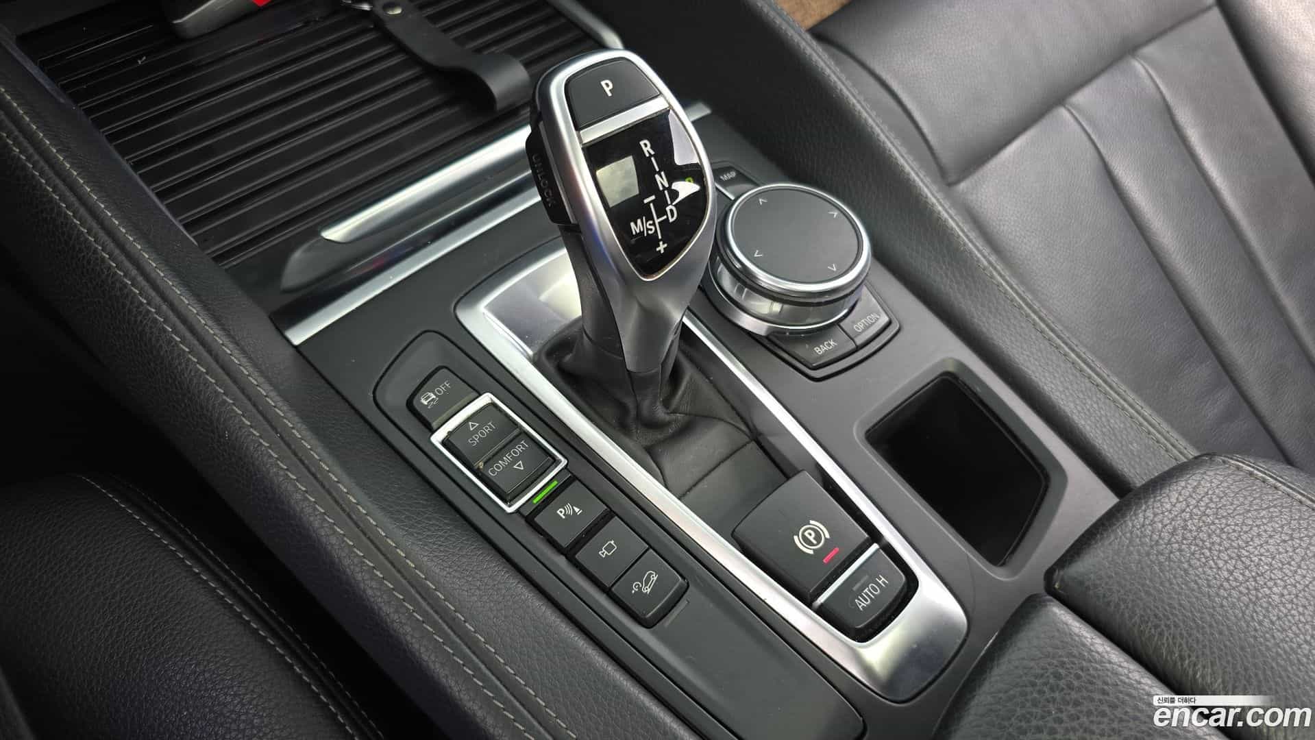 X6 BMW 2018.1-INNER-009