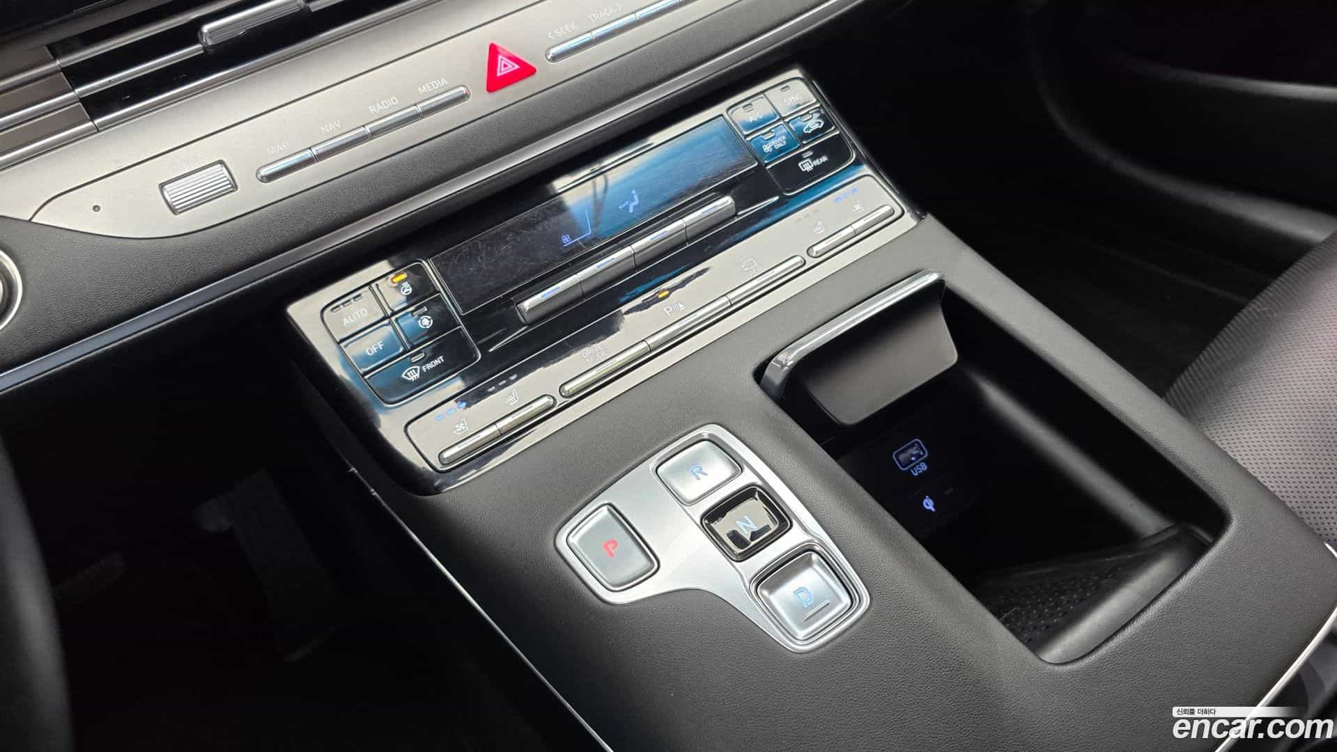 Grandeur Hyundai 2021.5-INNER-009