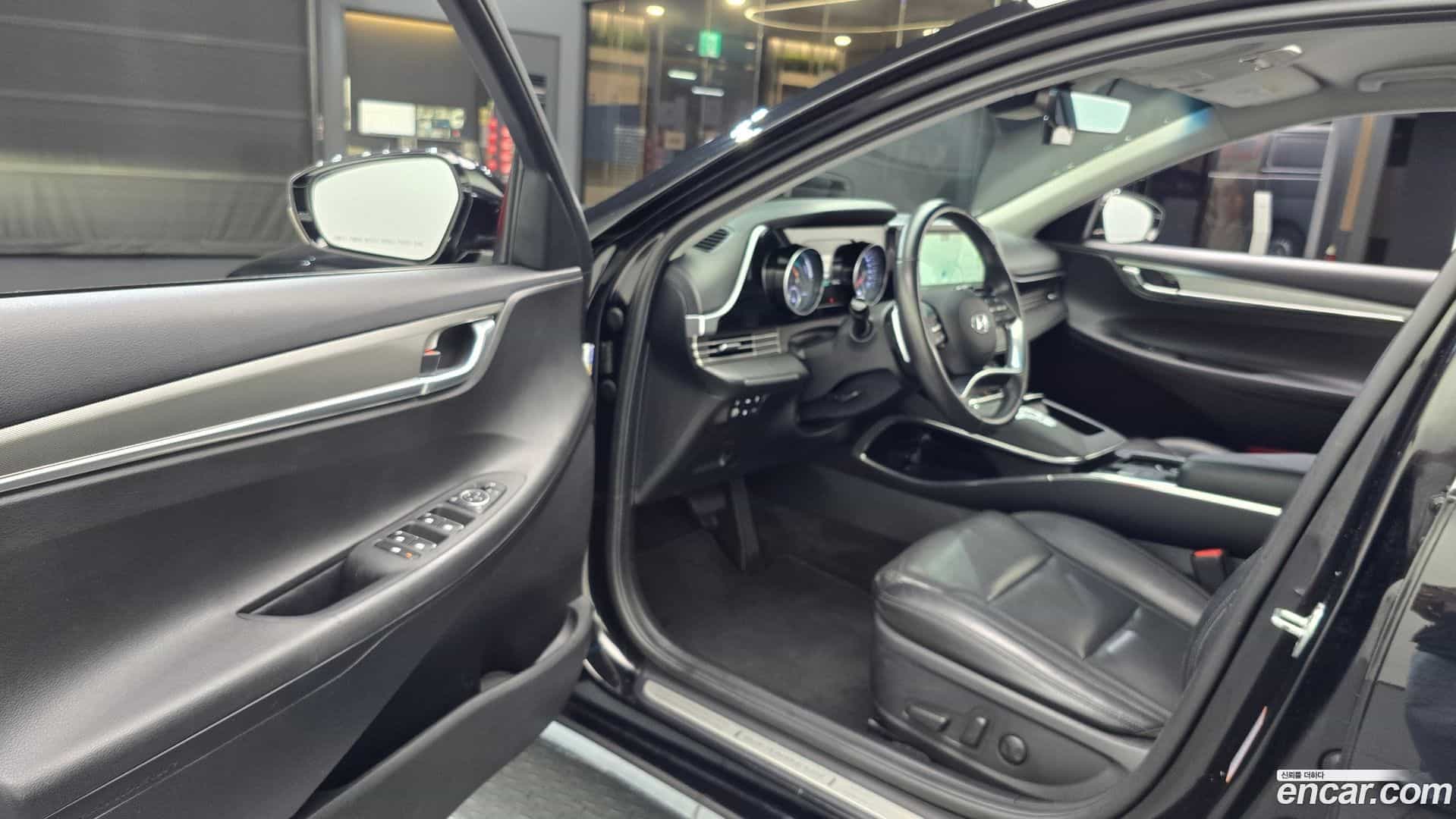 Grandeur Hyundai 2021.5-INNER-010