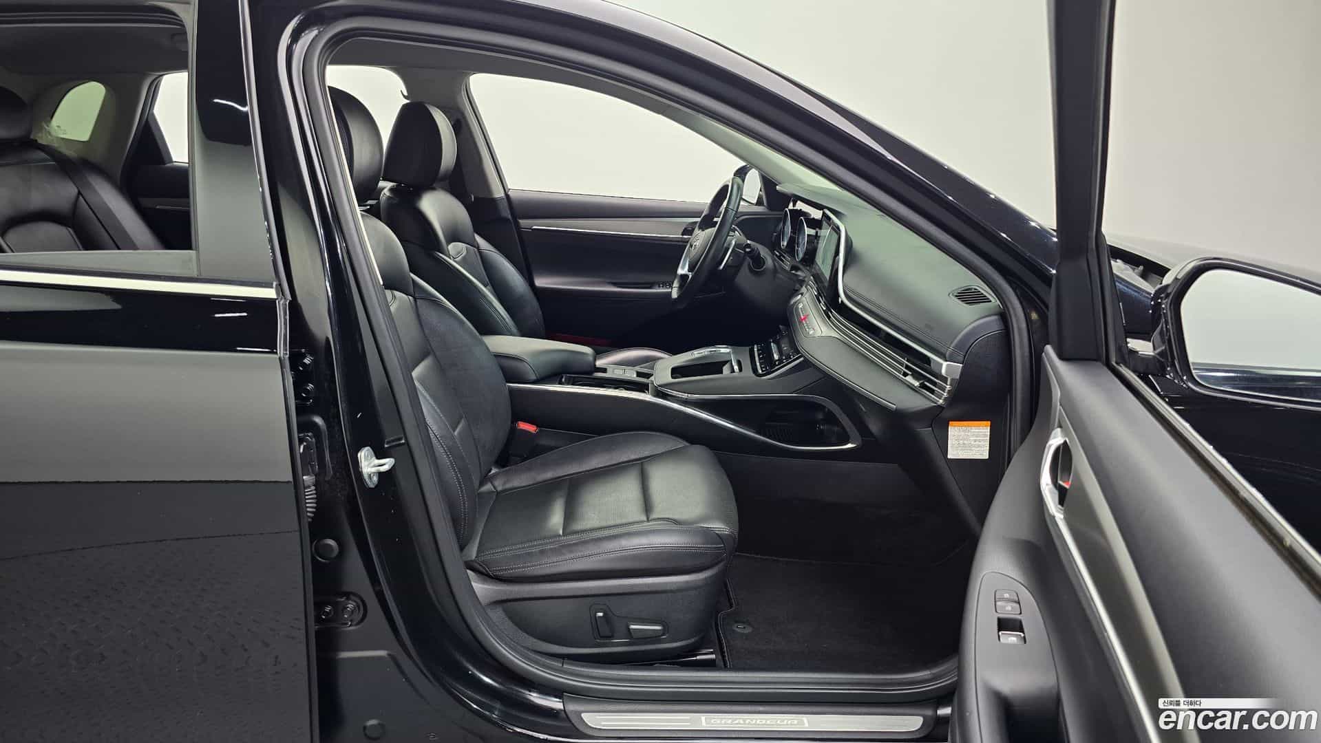Grandeur Hyundai 2021.5-OPTION-015