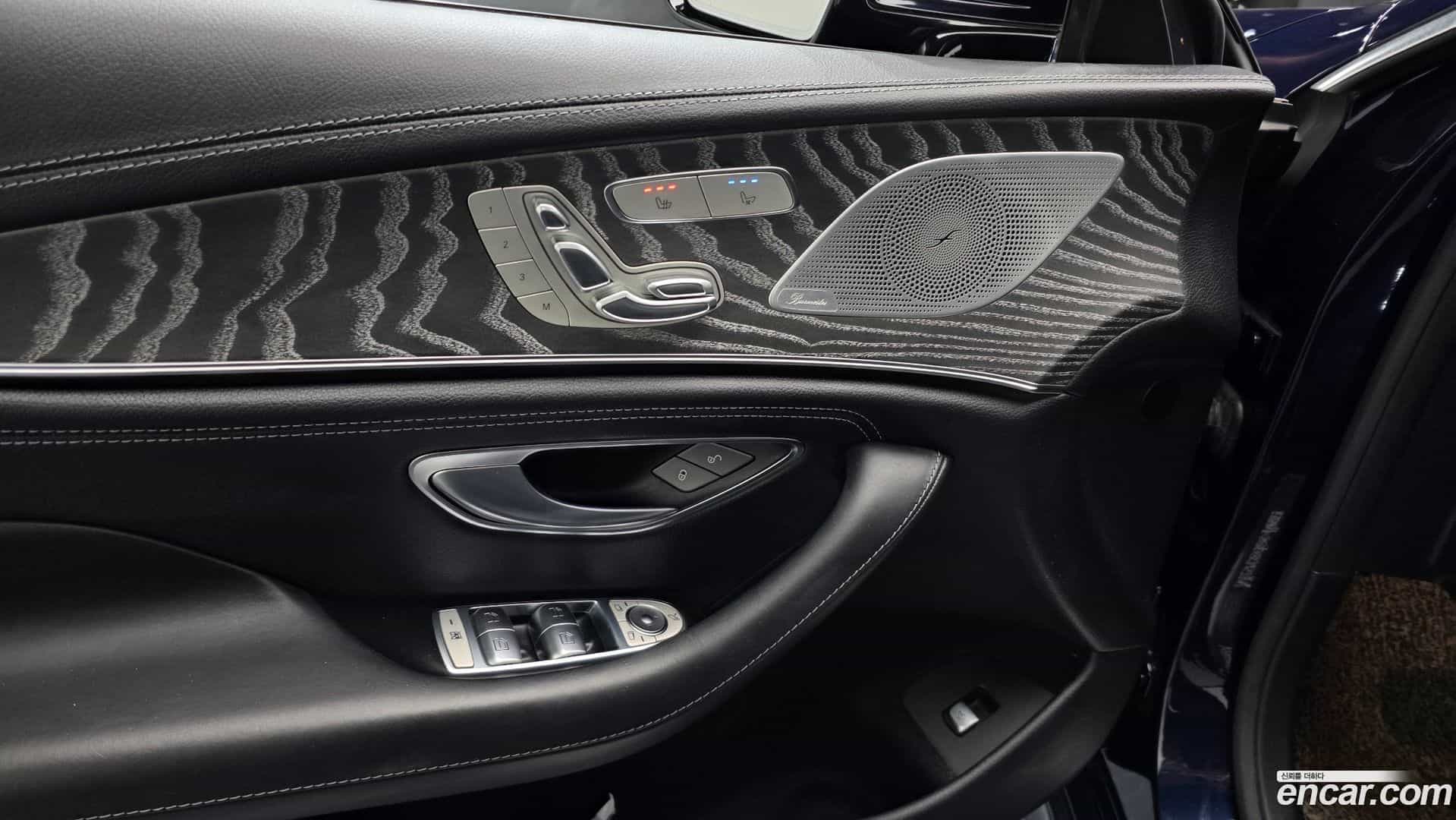 CLS-Class Mercedes-Benz 2021.11-OPTION-041