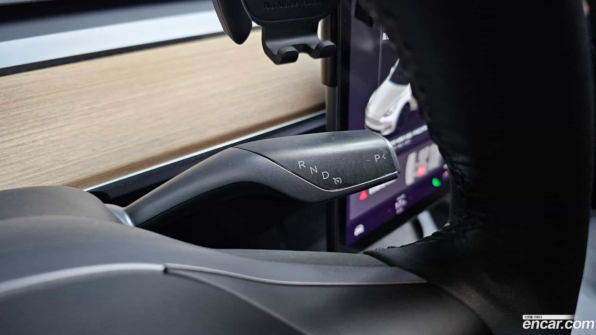 Model Y Tesla 2021.5-INNER-009