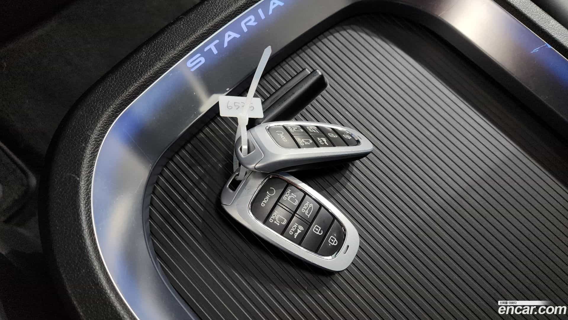 Staria Hyundai 2021.4-OPTION-024