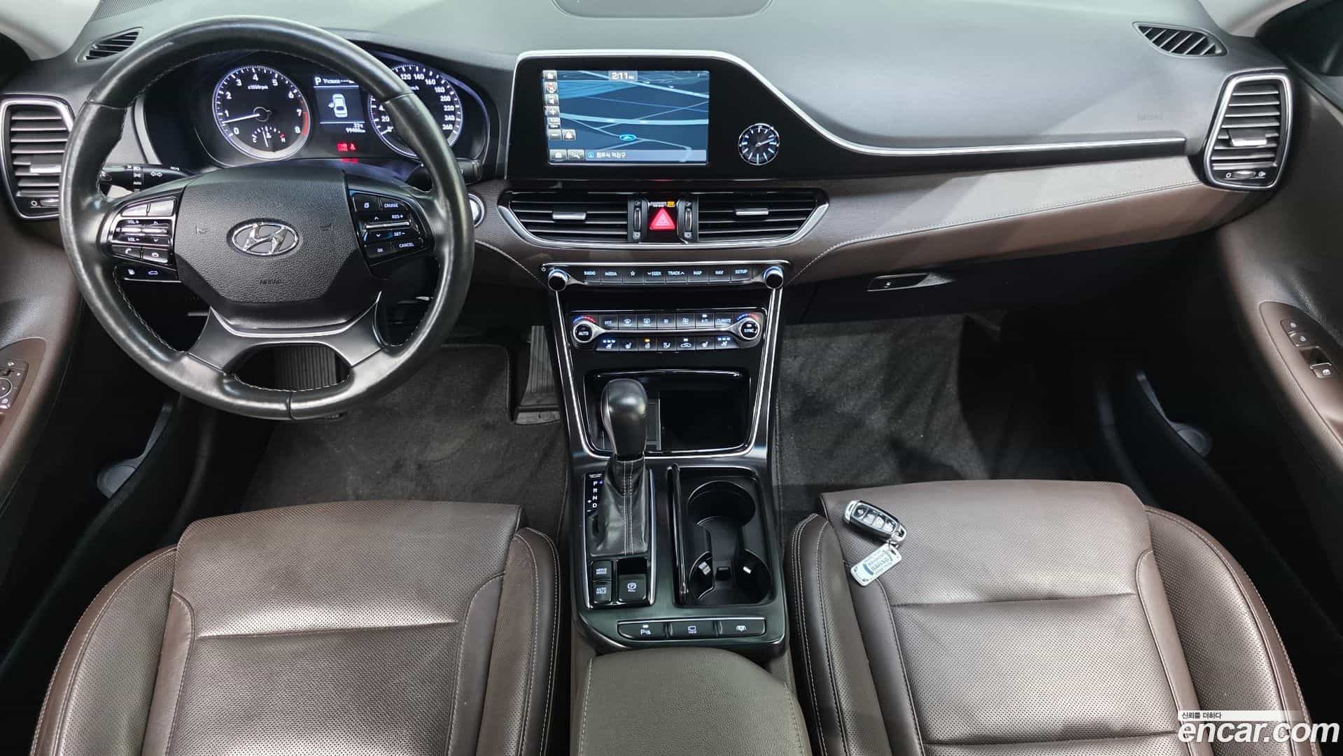 Grandeur Hyundai 2018.5-INNER-007