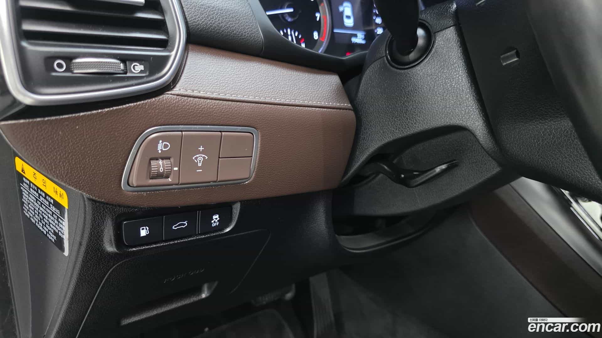 Grandeur Hyundai 2018.5-OPTION-016